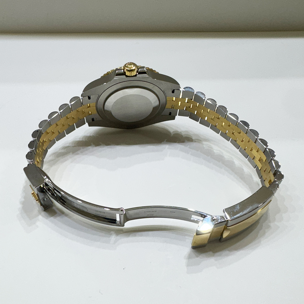 GMT-Master II Yellow Gold & Steel Jubilee Black Dial 40mm Product Image 5