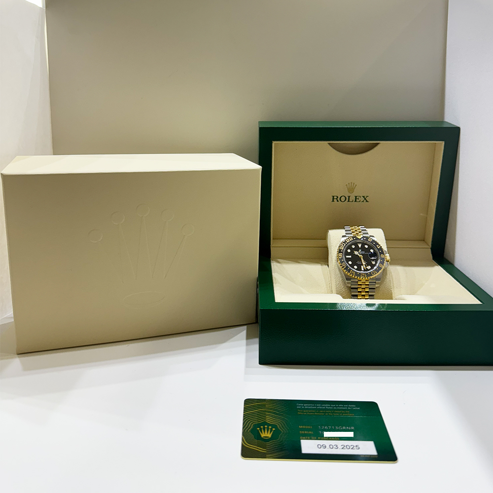 GMT-Master II Yellow Gold & Steel Jubilee Black Dial 40mm Product Image 10