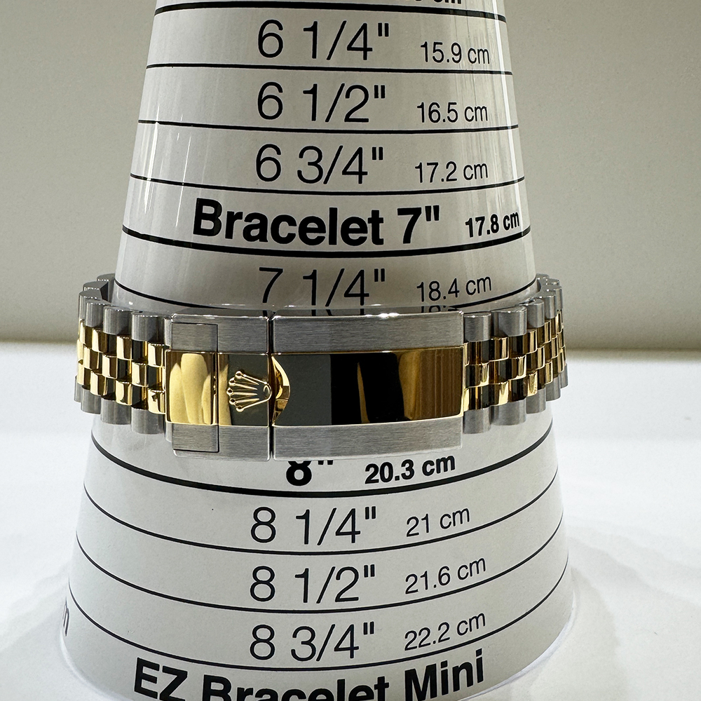 GMT-Master II Yellow Gold & Steel Jubilee Black Dial 40mm Product Image 8