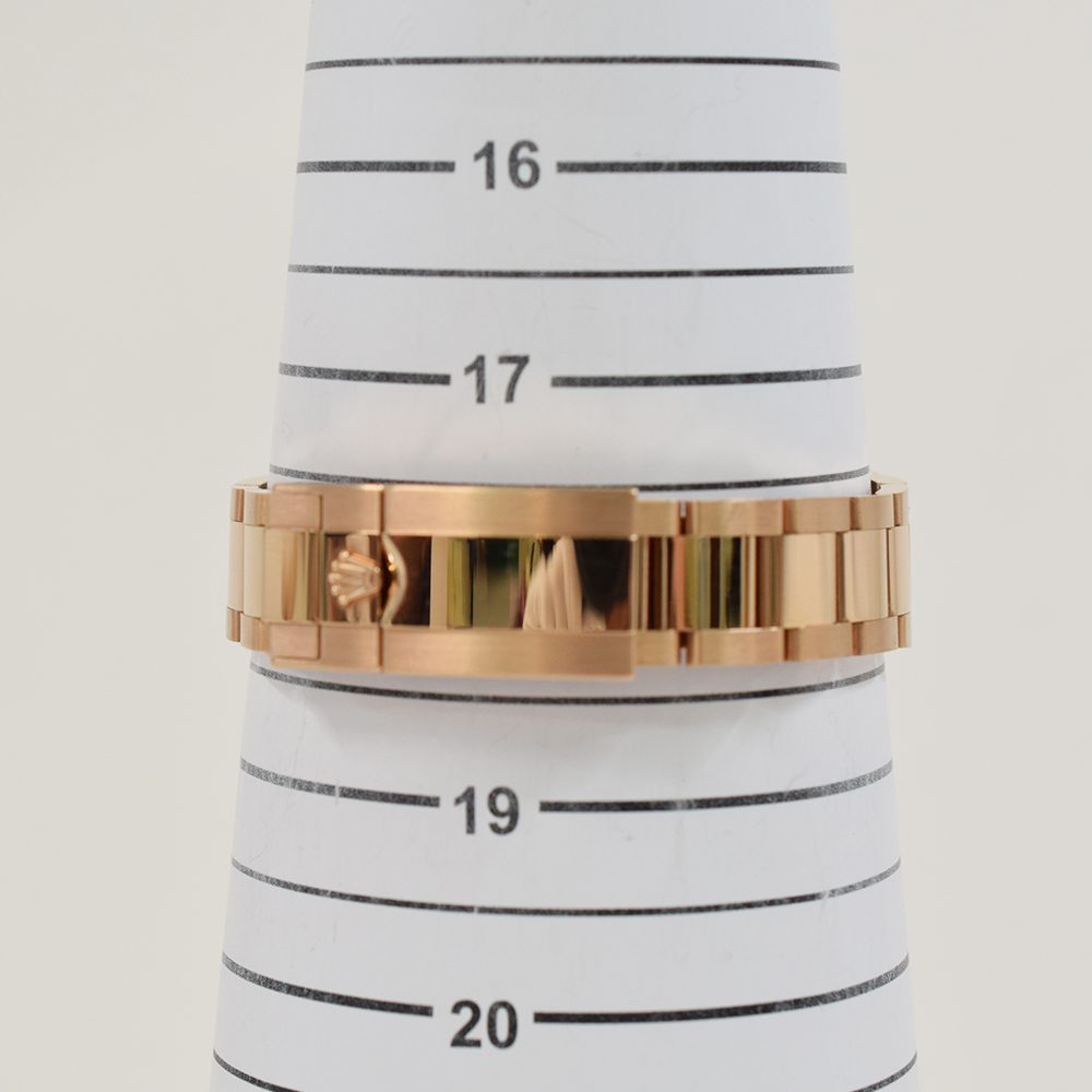 GMT-Master II "Rootbeer" Rose Gold Black Dial 40mm Product Image 8