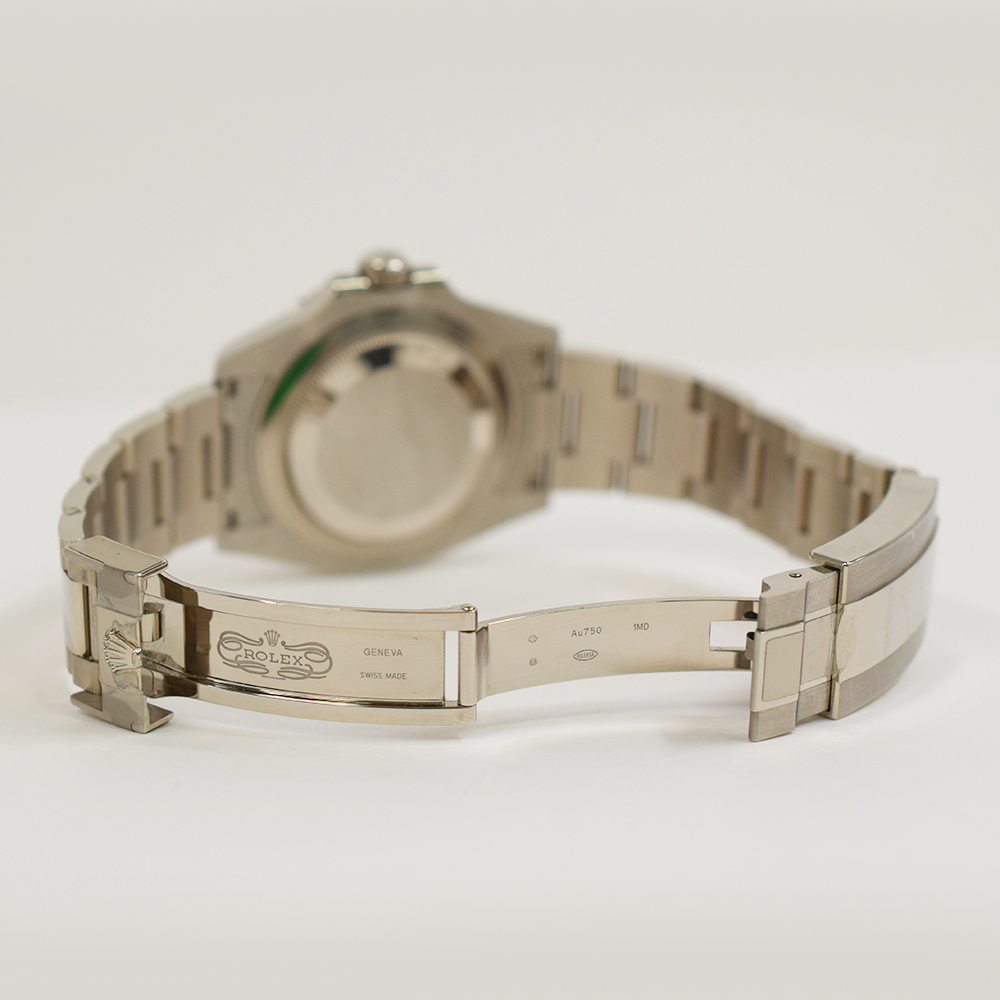 Submariner Date White Gold Black Dial 41mm Product Image 4