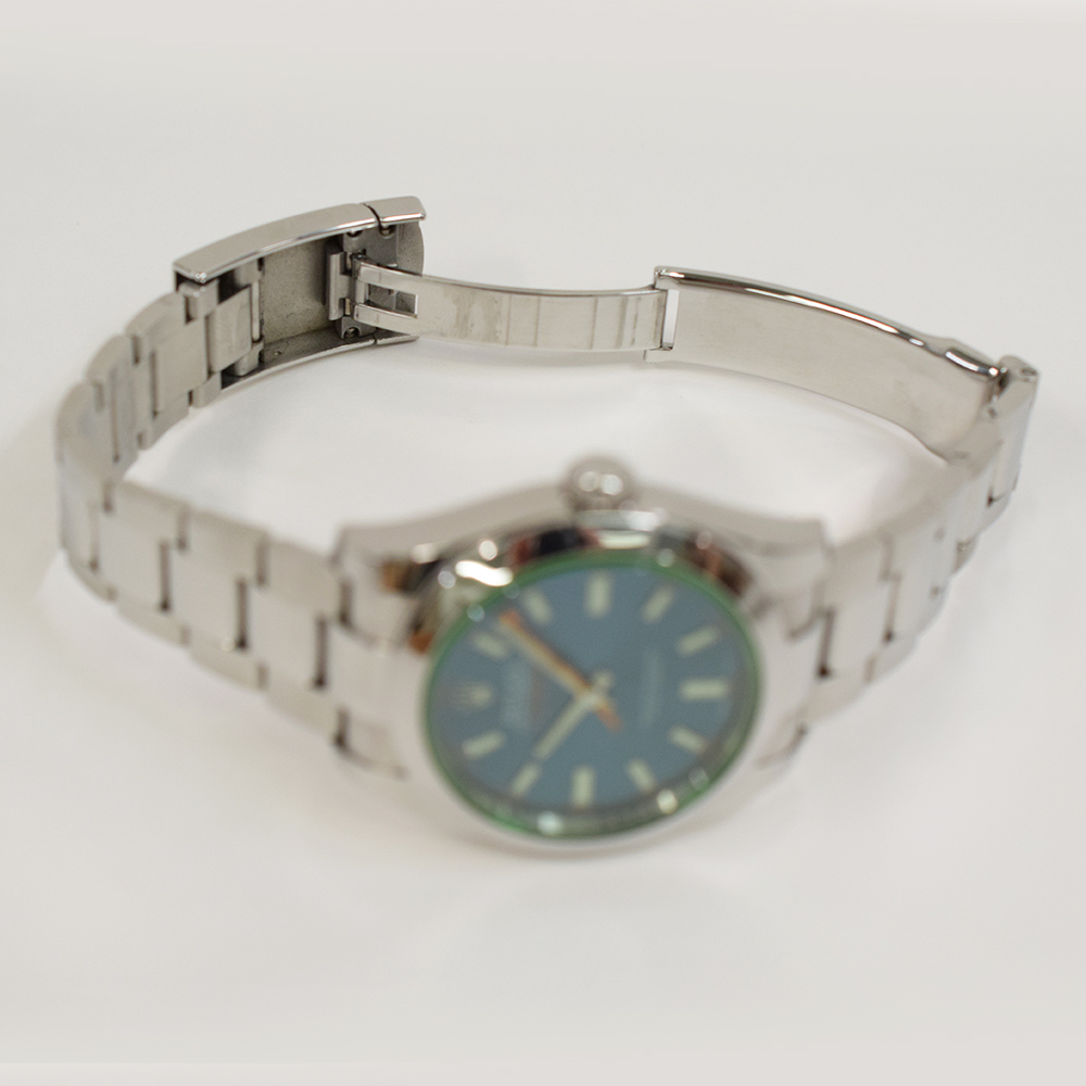 Milgauss GV Steel Z-Blue Dial 40mm Product Image 6