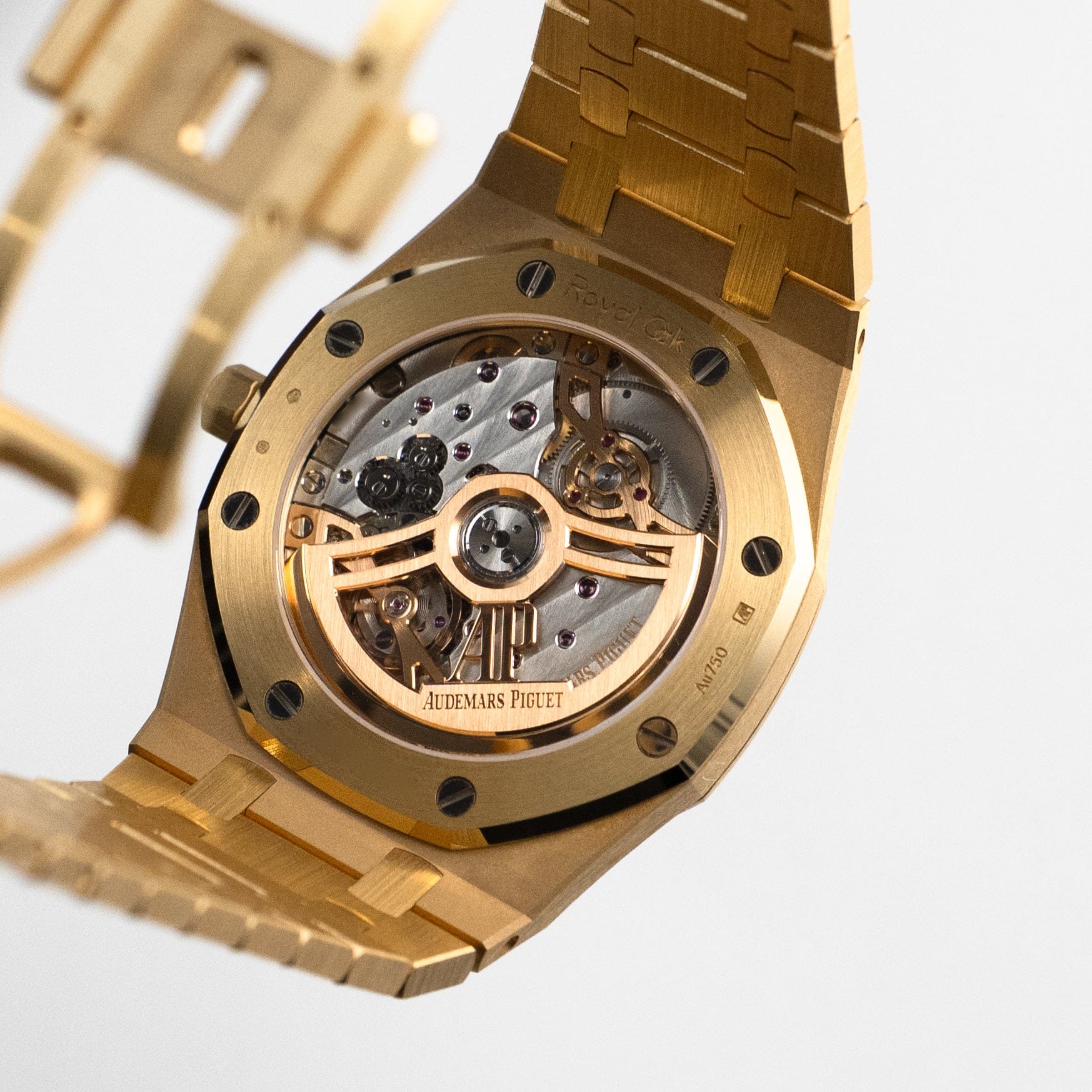 Royal Oak "Jumbo" Extra-Thin Yellow Gold Champagne Dial 39mm Product Image 2