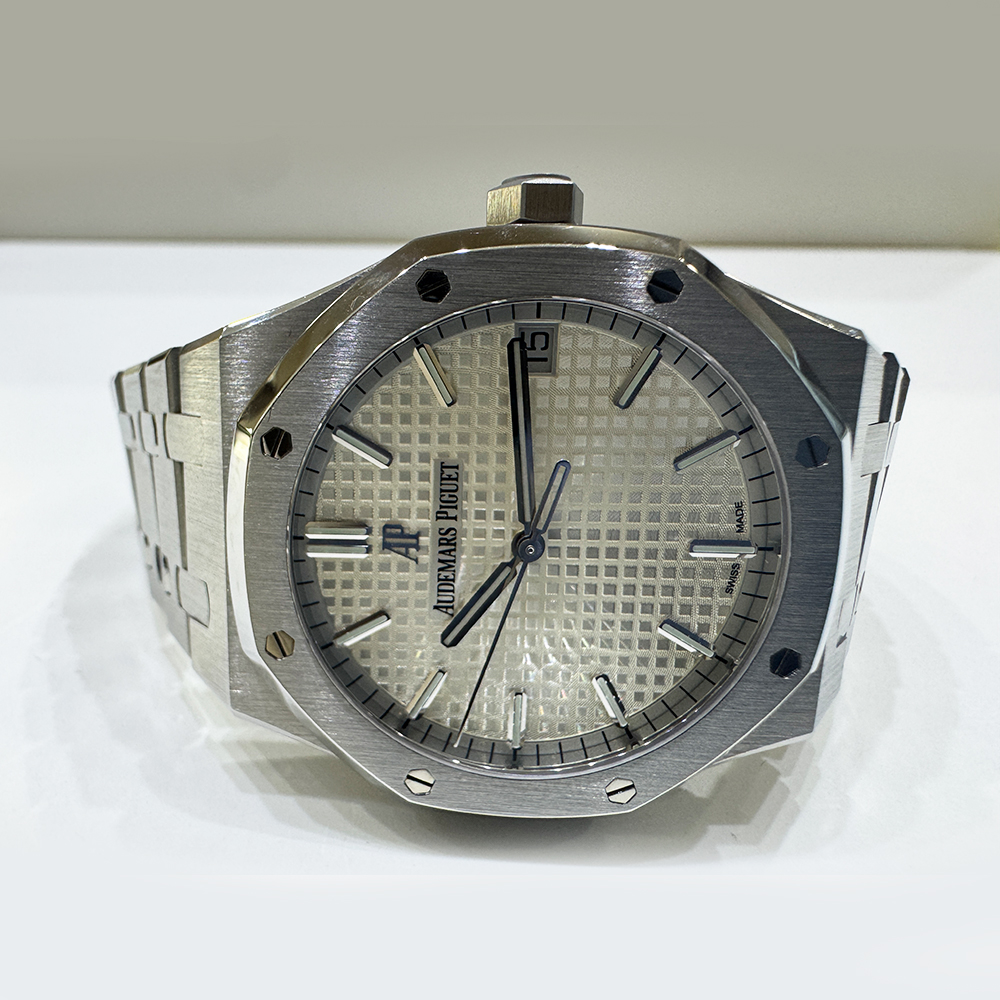 Royal Oak Selfwinding Steel Silver Dial 41mm Product Image 2
