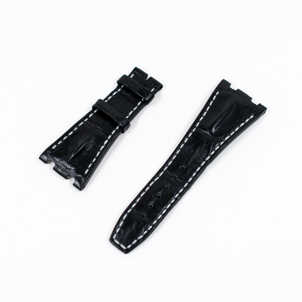 Royal Oak Offshore "Bumble Bee" Carbon Black Dial 42mm Product Image 9