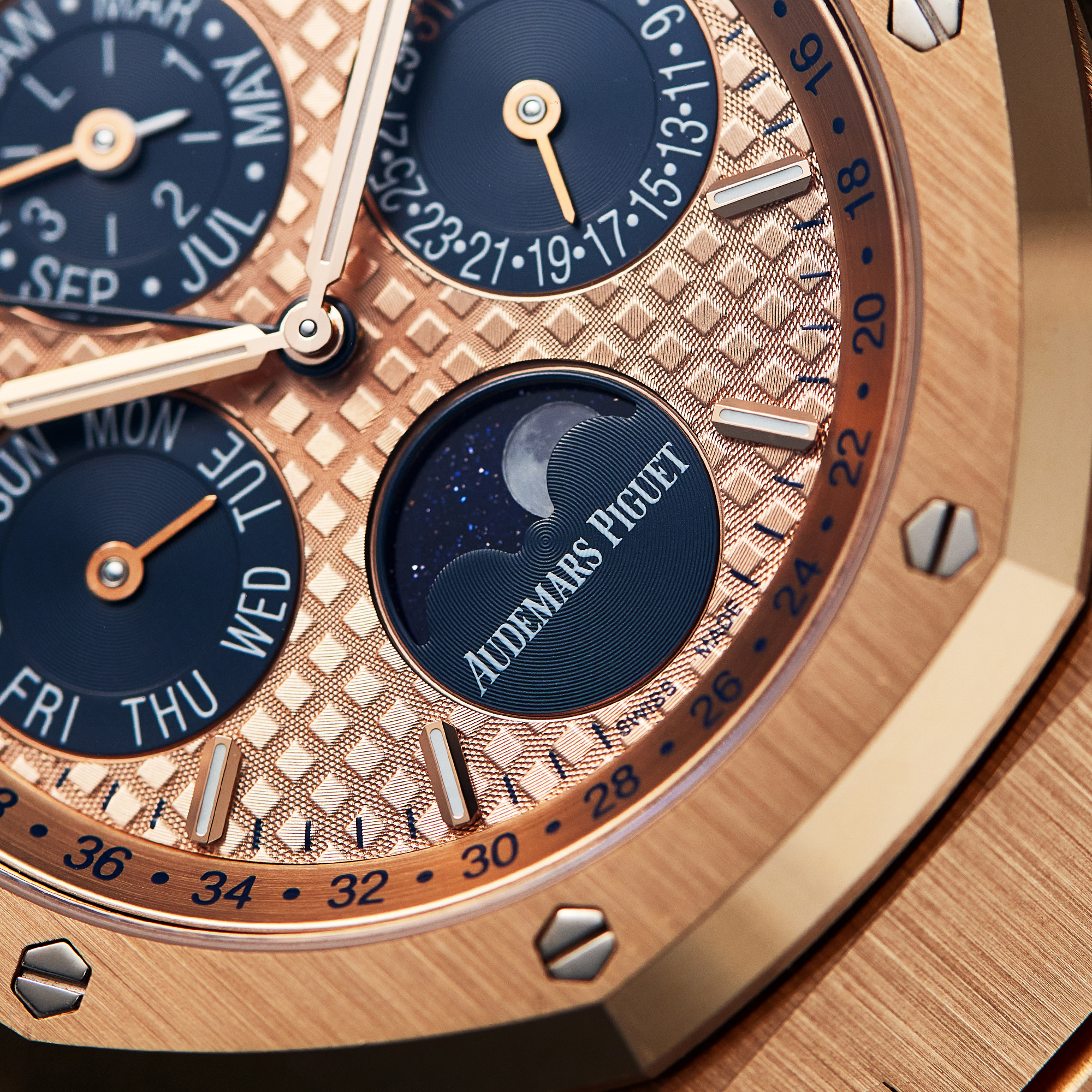 Royal Oak Perpetual Calendar Rose Gold Pink Dial 41mm Product Image