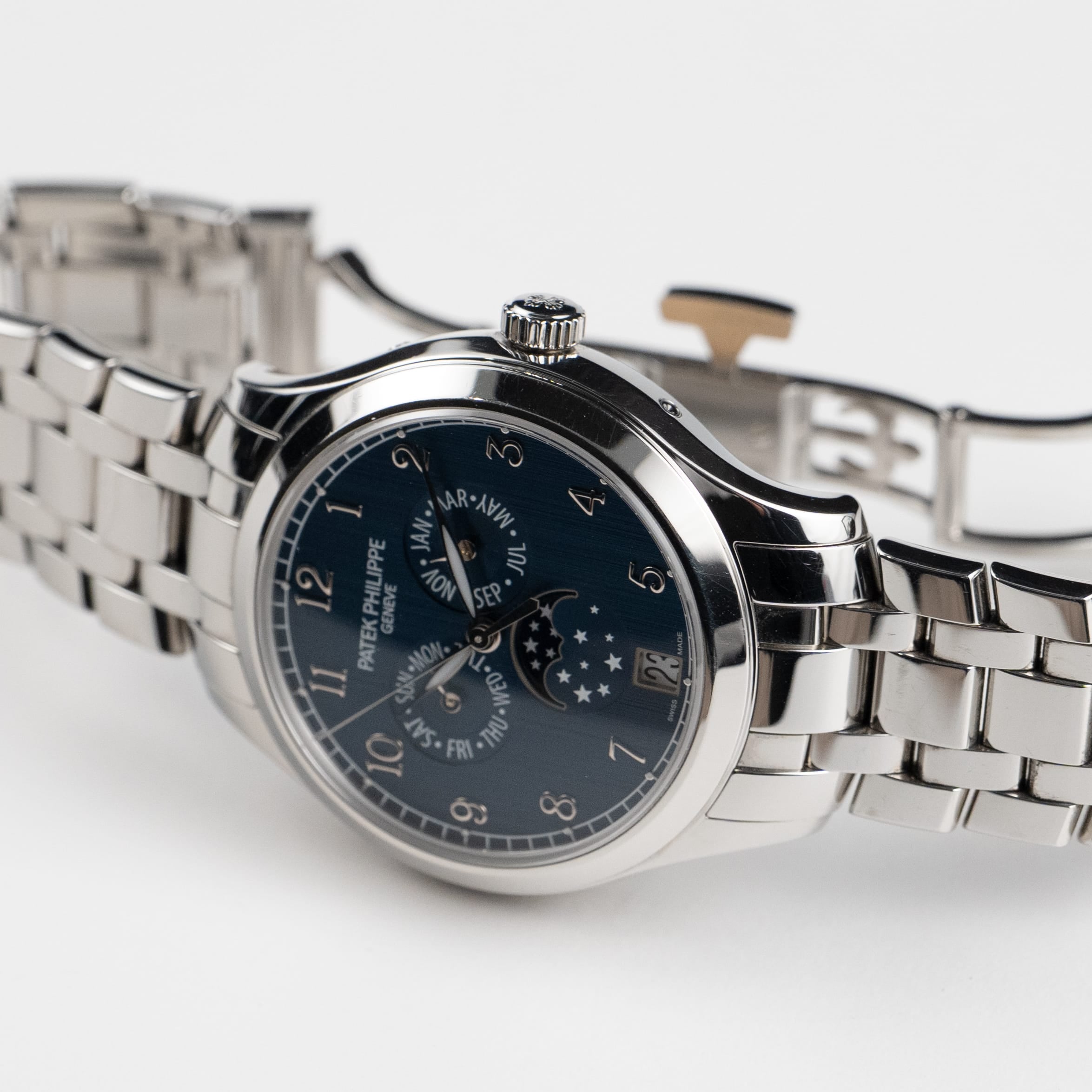 Annual Calendar Steel Blue Dial 38mm Product Image 6