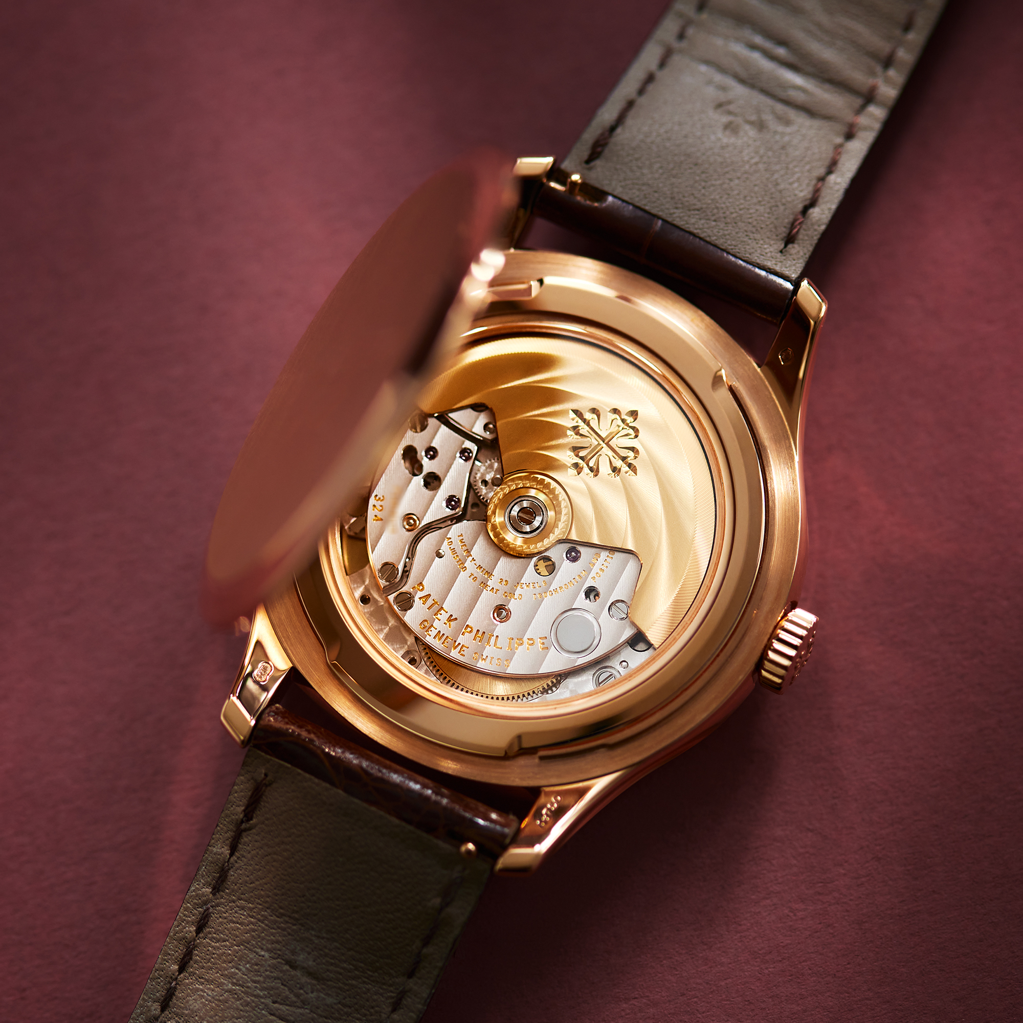 Calatrava Rose Gold Ivory Dial 39mm Product Image