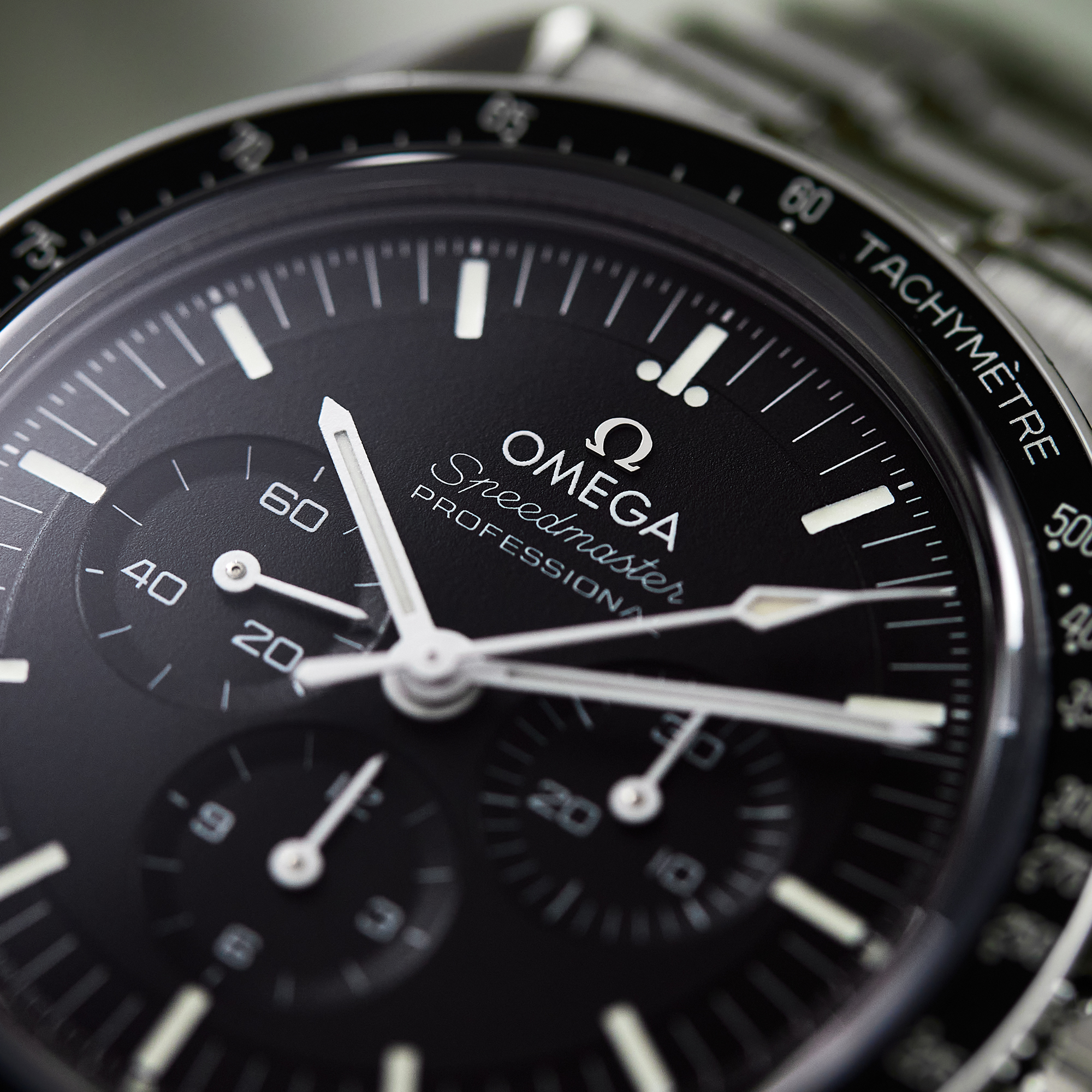 Speedmaster Professional Moonwatch Steel Black Dial 42mm Product Image