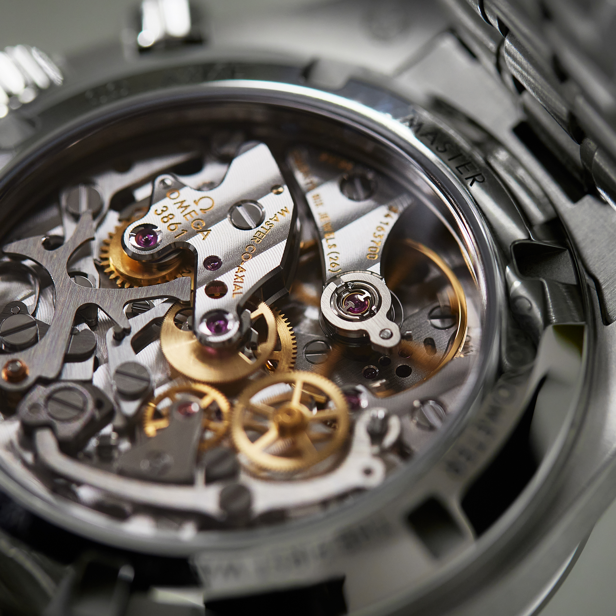 Speedmaster Professional Moonwatch Steel Black Dial 42mm Product Image