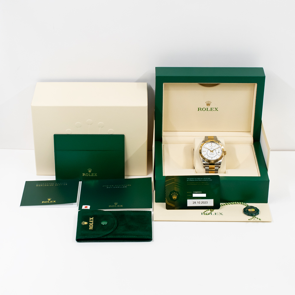 Sky-Dweller Yellow Gold & Steel White Dial 42mm Product Image 10