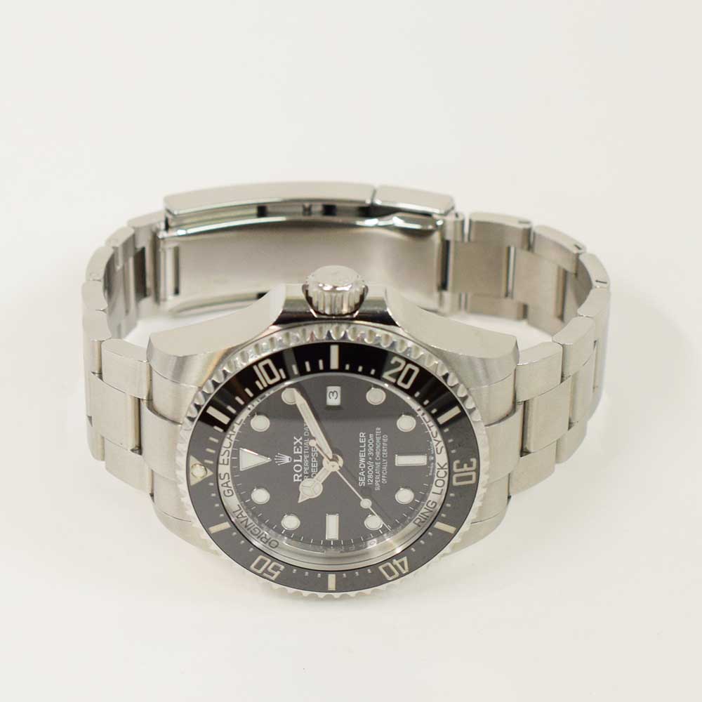 Sea-Dweller Steel Black Dial 44mm Product Image 2