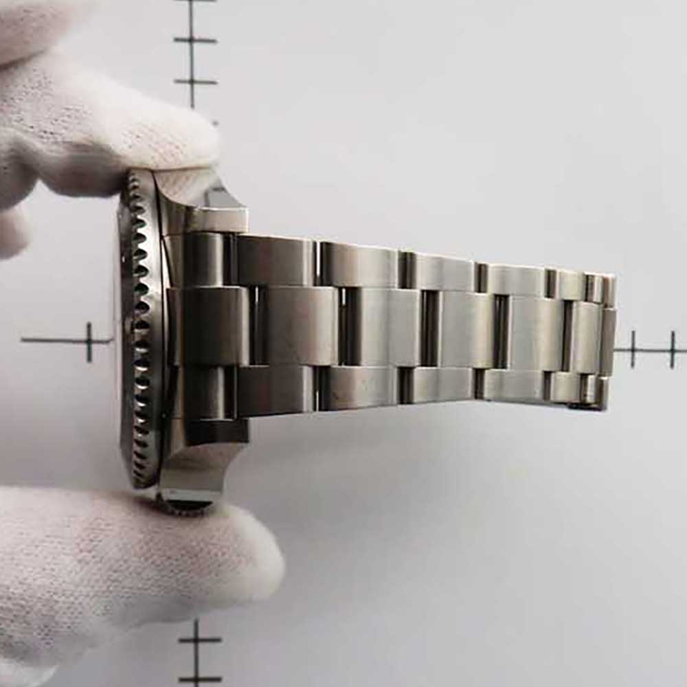 Sea-Dweller Steel Black Dial 44mm Product Image 9