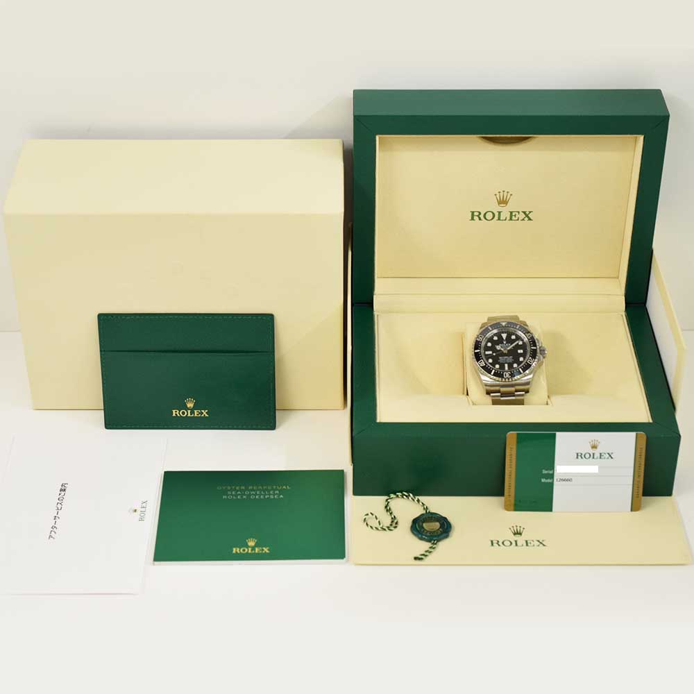 Sea-Dweller Steel Black Dial 44mm Product Image 10