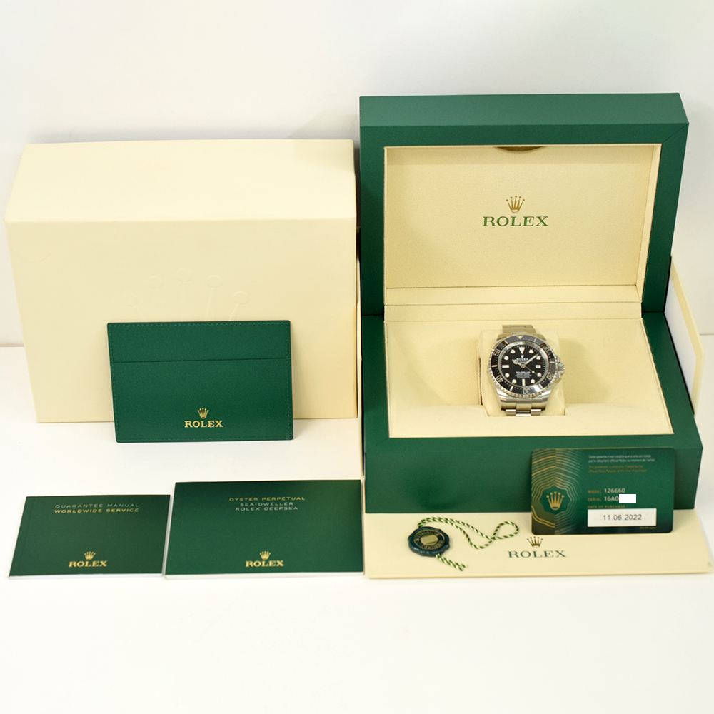 Sea-Dweller Steel Black Dial 44mm Product Image 10