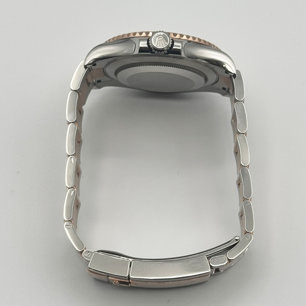 Yacht-Master Rose Gold & Steel Black Dial 40mm Product Image 3