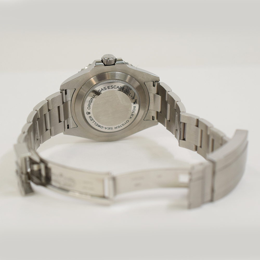 Sea-Dweller Steel Black Dial 43mm Product Image 6