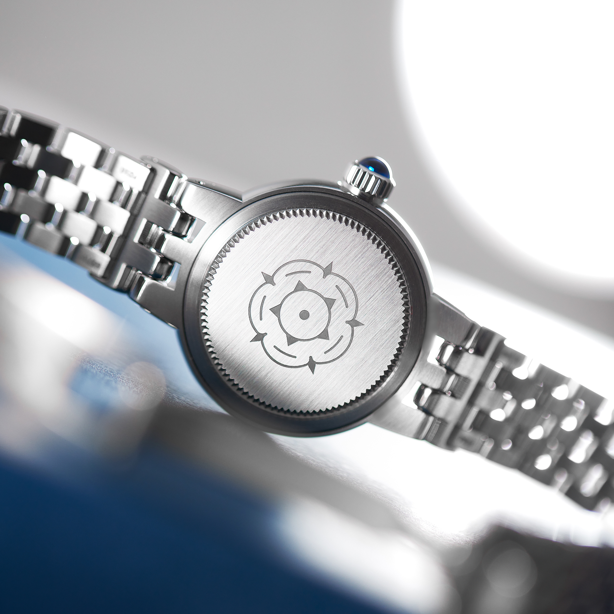 Clair de Rose Steel Silver Dial 26mm Product Image 12
