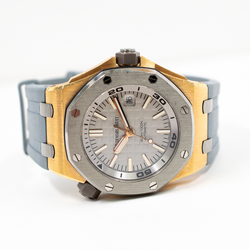 Royal Oak Offshore Diver Limited Edition Rose Gold & Titanium Grey Dial 42mm Product Image 2