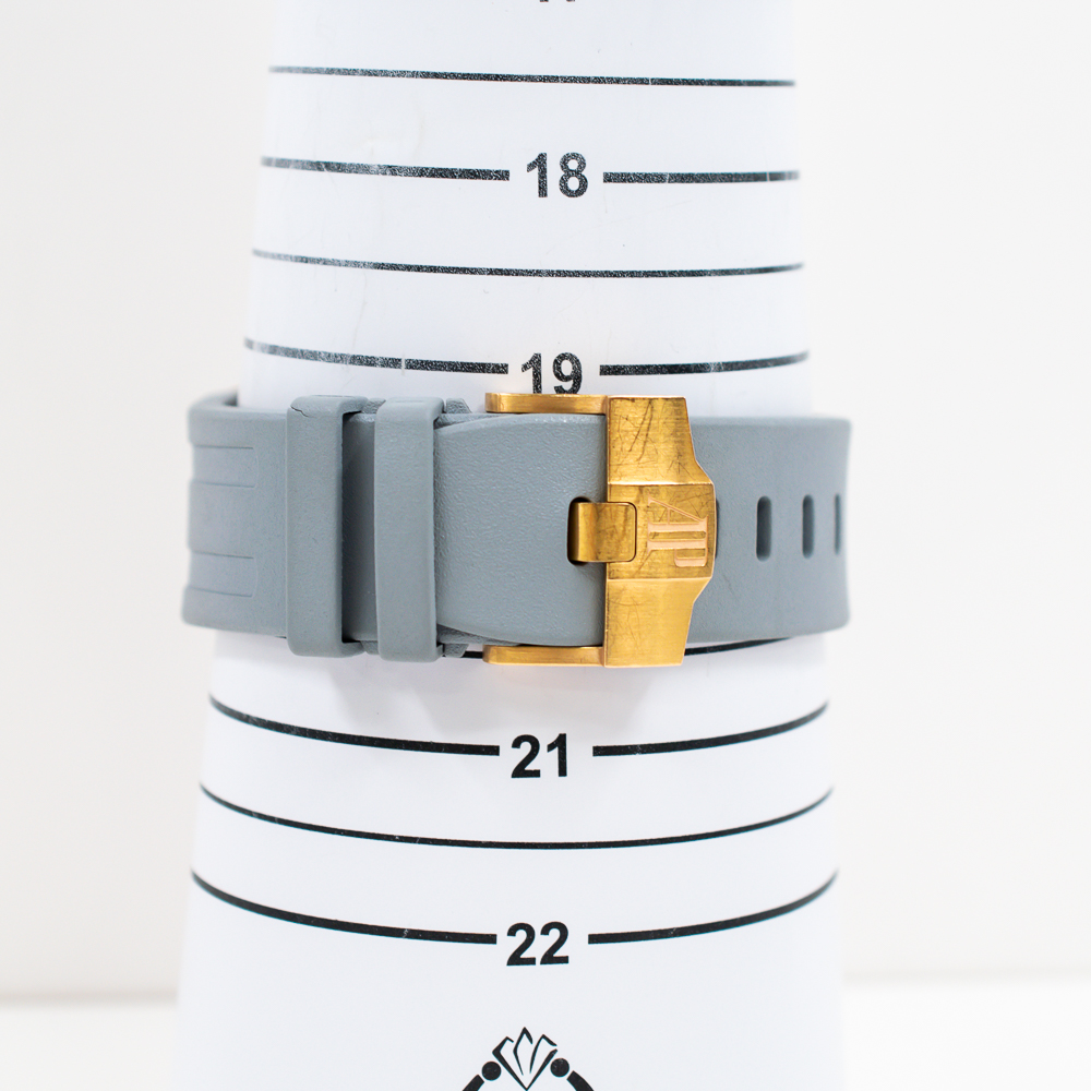 Royal Oak Offshore Diver Limited Edition Rose Gold & Titanium Grey Dial 42mm Product Image 9
