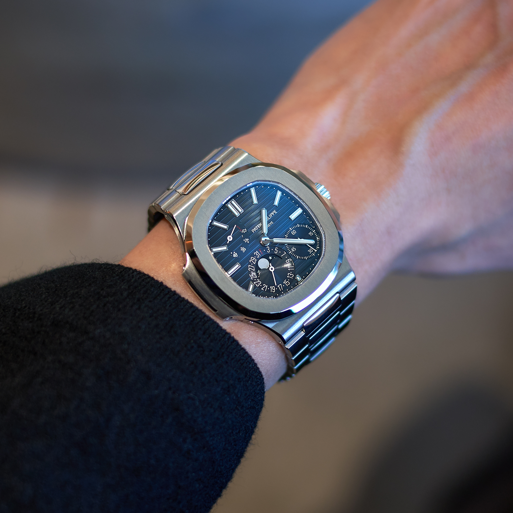 Nautilus Moonphase Steel Blue Dial 40mm Product Image 19