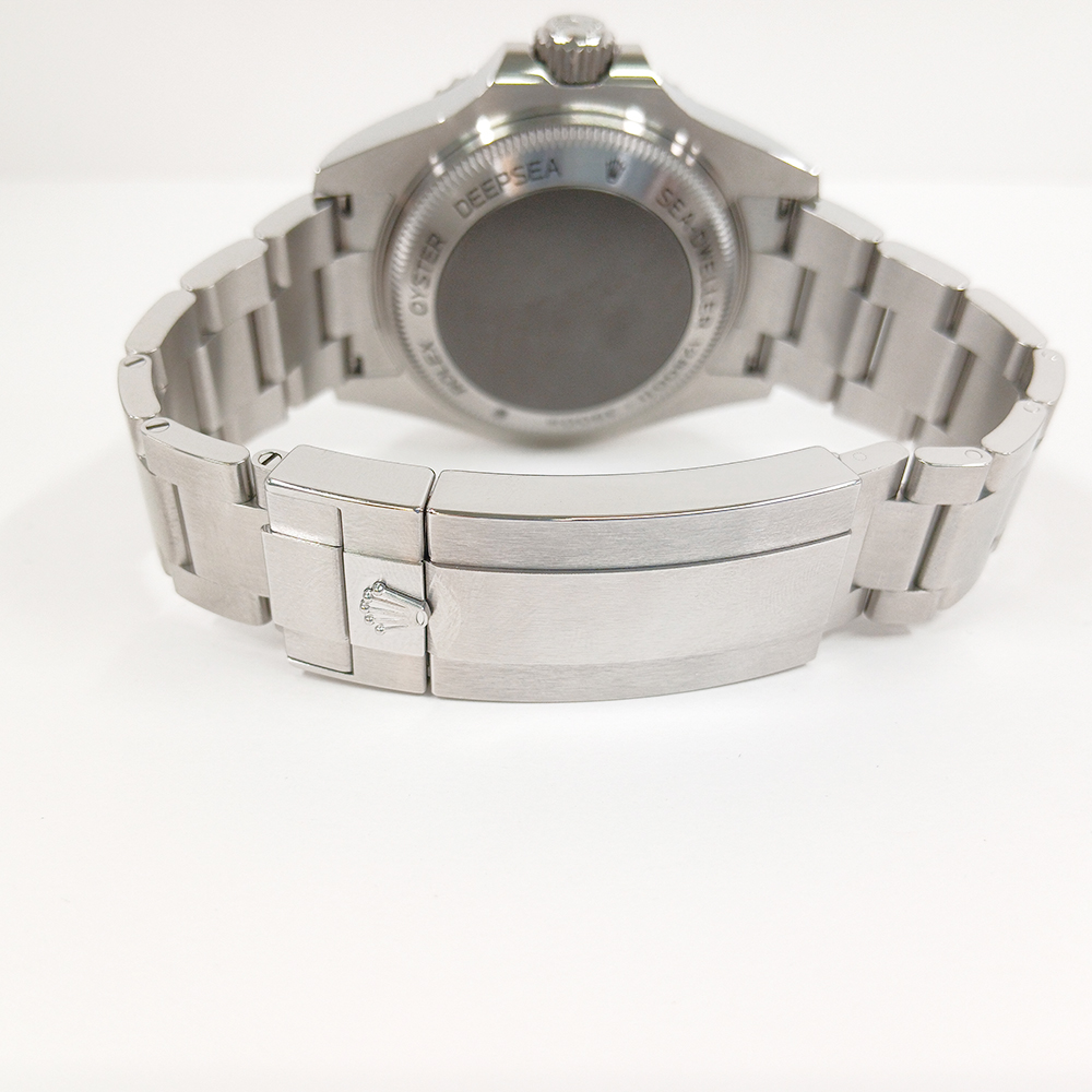 Sea-Dweller Deepsea D-Blue Titanium & Steel Blue Dial 44mm Product Image 3