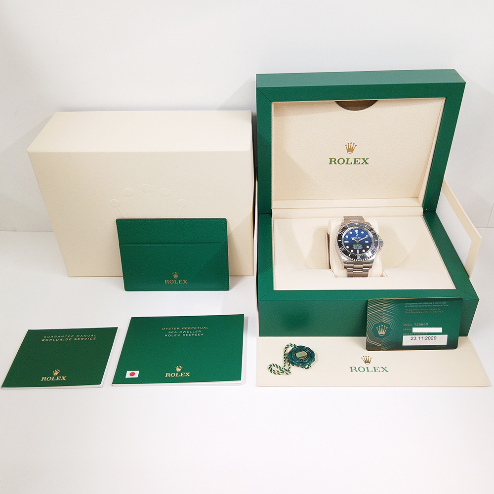 Sea-Dweller Deepsea D-Blue Titanium & Steel Blue Dial 44mm Product Image 10