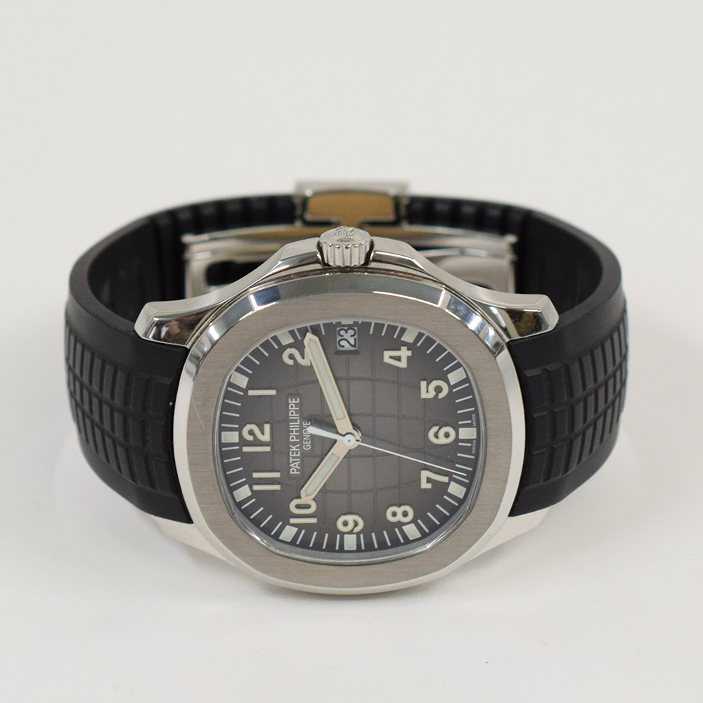 Aquanaut Steel Black Dial 40mm Product Image 2