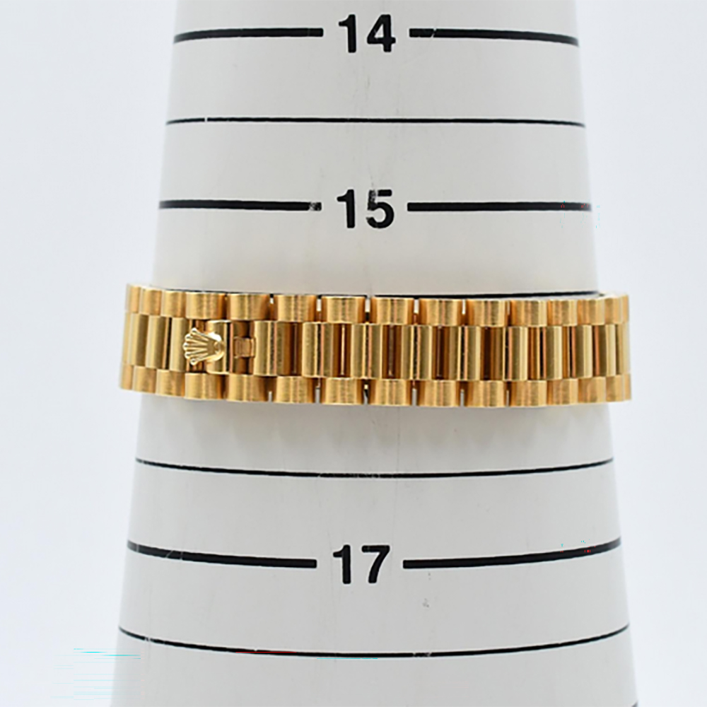 Lady-Datejust Yellow Gold Champagne Dial 28mm Product Image 9