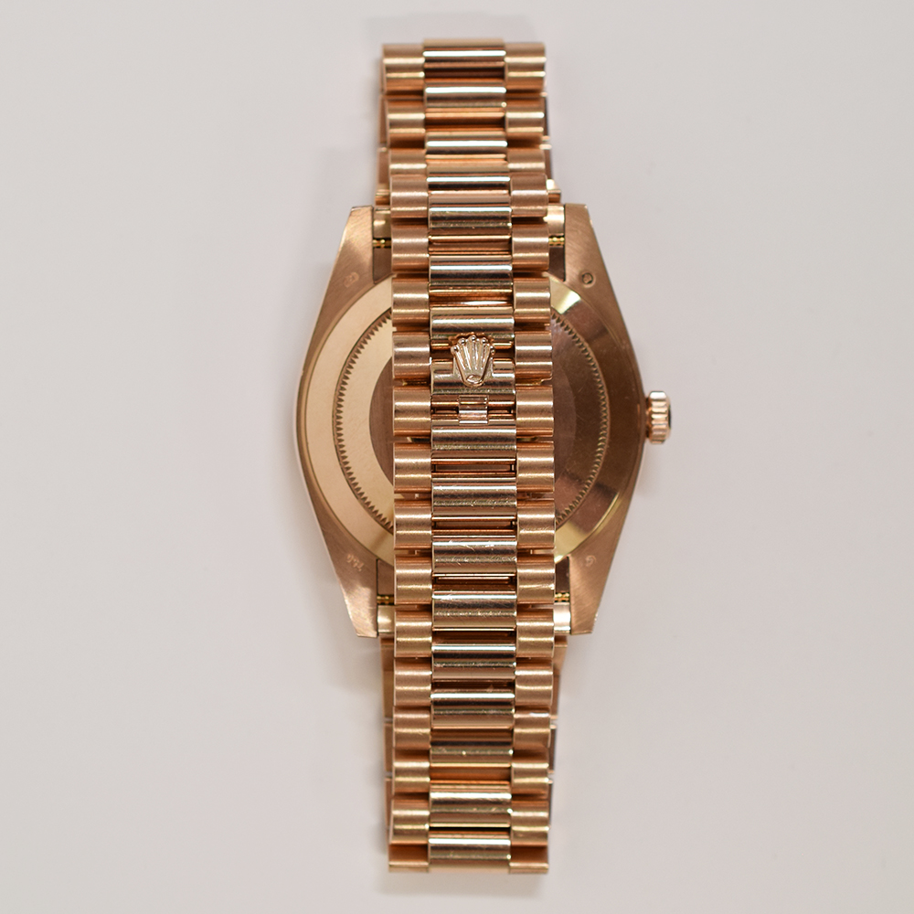 Day-Date Rose Gold Olive Dial 40mm Product Image 7