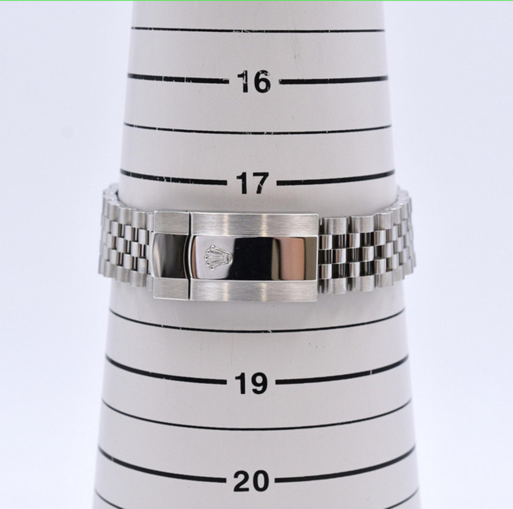 Datejust "Wimbledon" Steel Jubilee Grey Dial 41mm Product Image 8