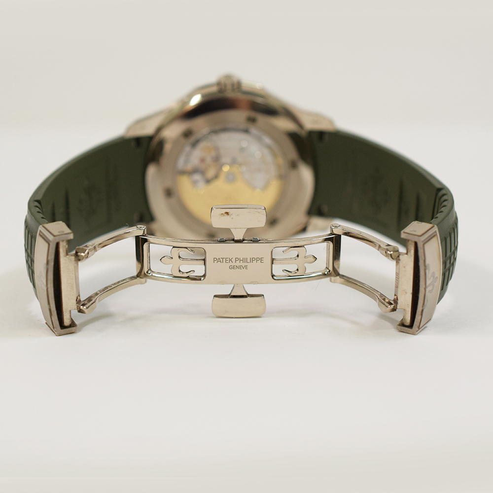 Aquanaut White Gold Green Dial 42mm Product Image 4