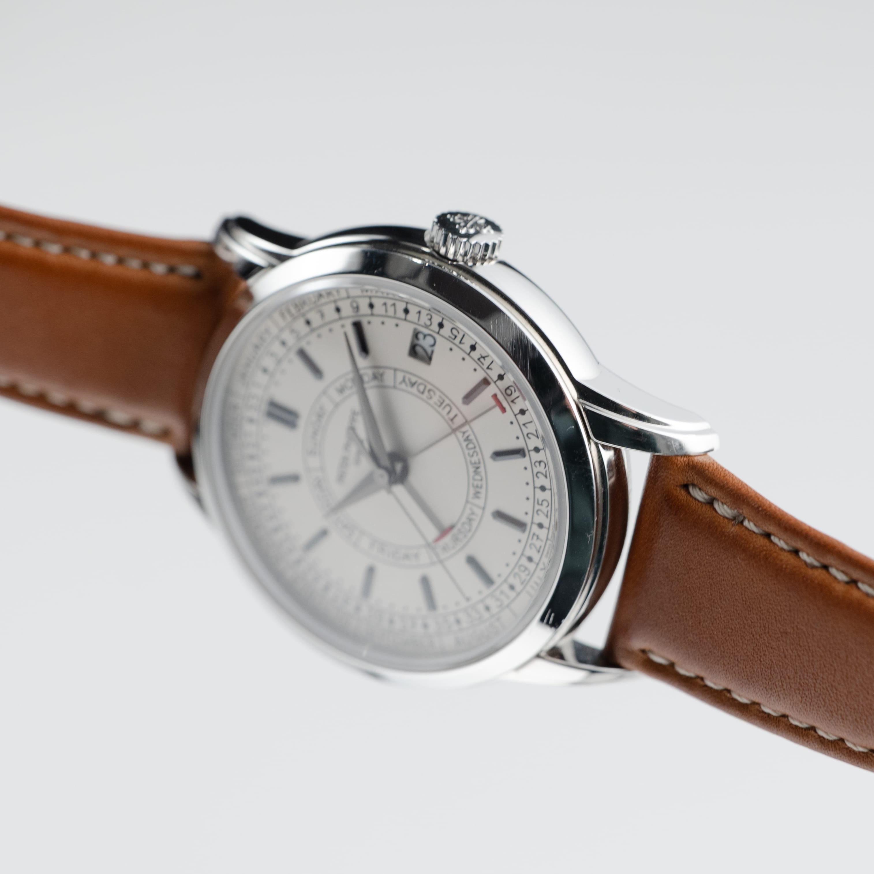 Calatrava Weekly Calendar Steel Silver Dial 40mm Product Image 4
