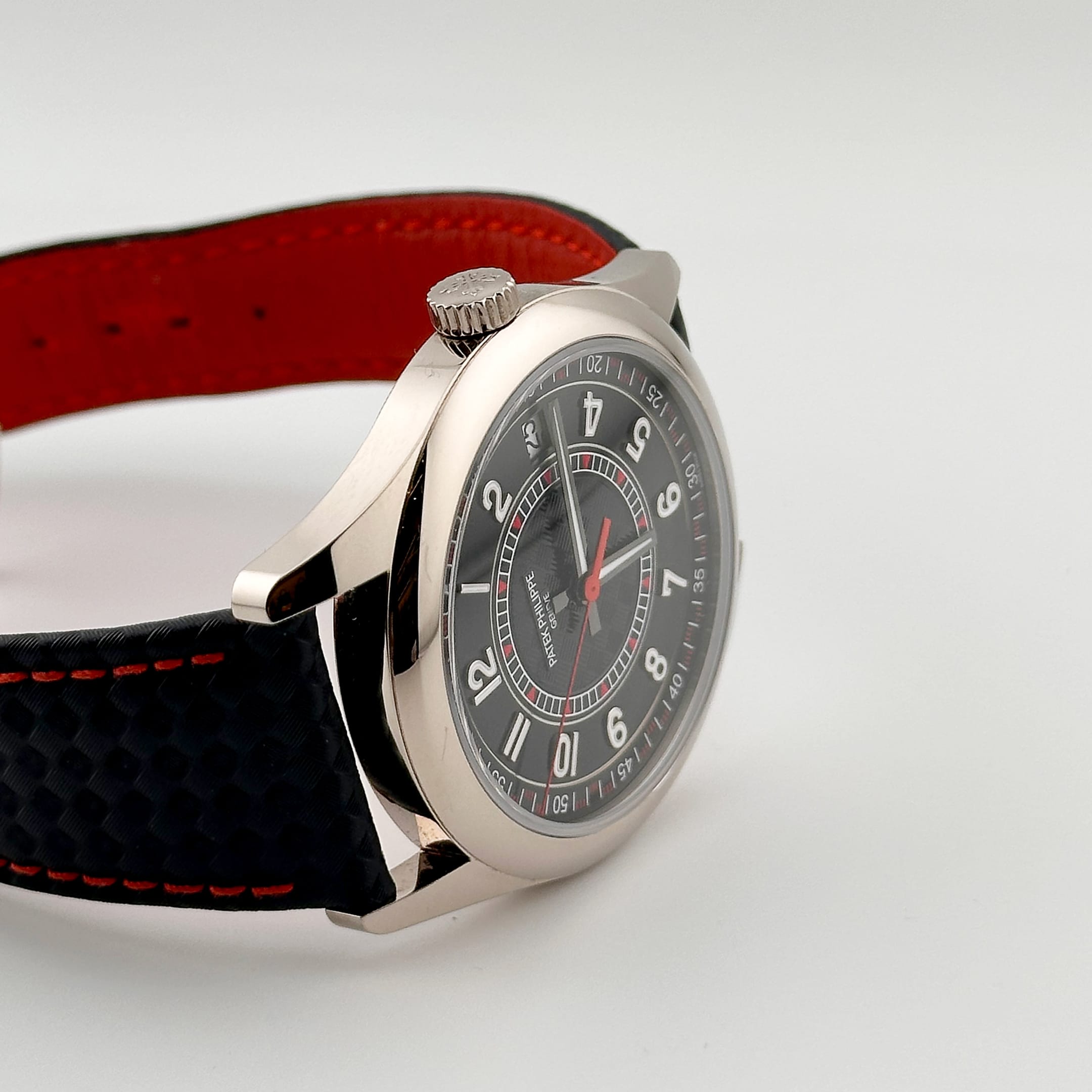 Calatrava White Gold Black Dial 40mm Product Image 3