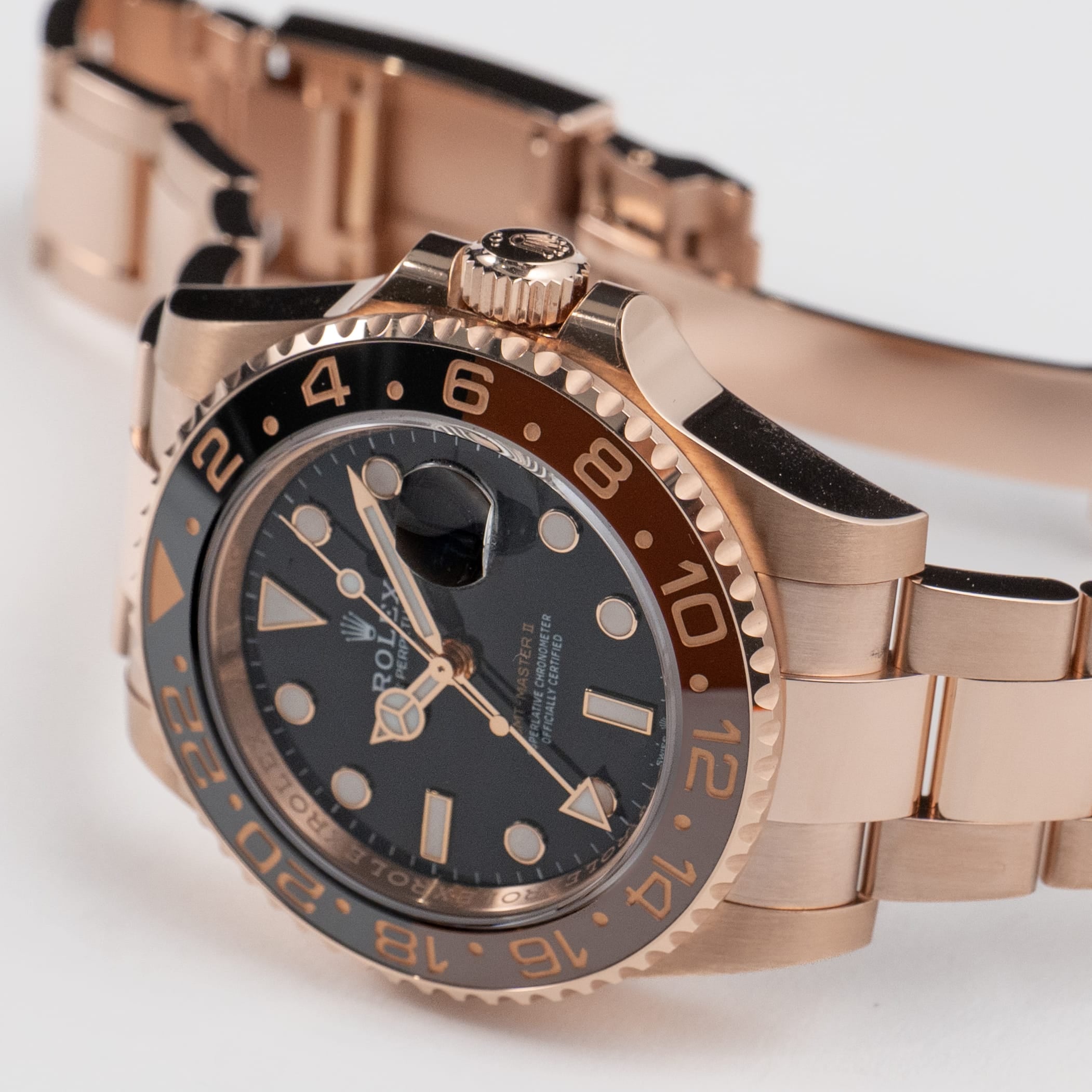 GMT-Master II "Rootbeer" Rose Gold Black Dial 40mm Product Image 2