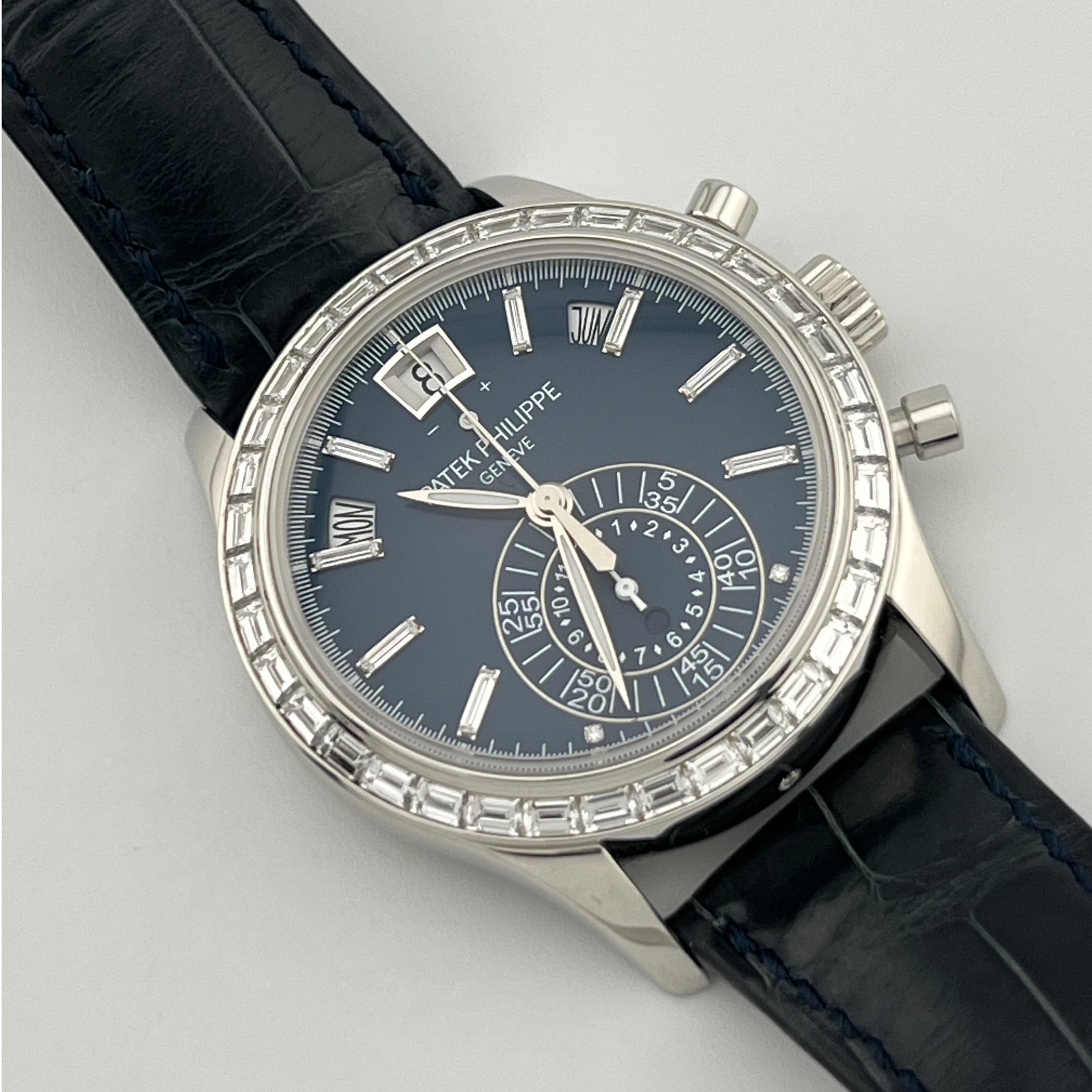 Annual Calendar Chronograph Platinum Diamond Blue Dial 40mm Product Image 1