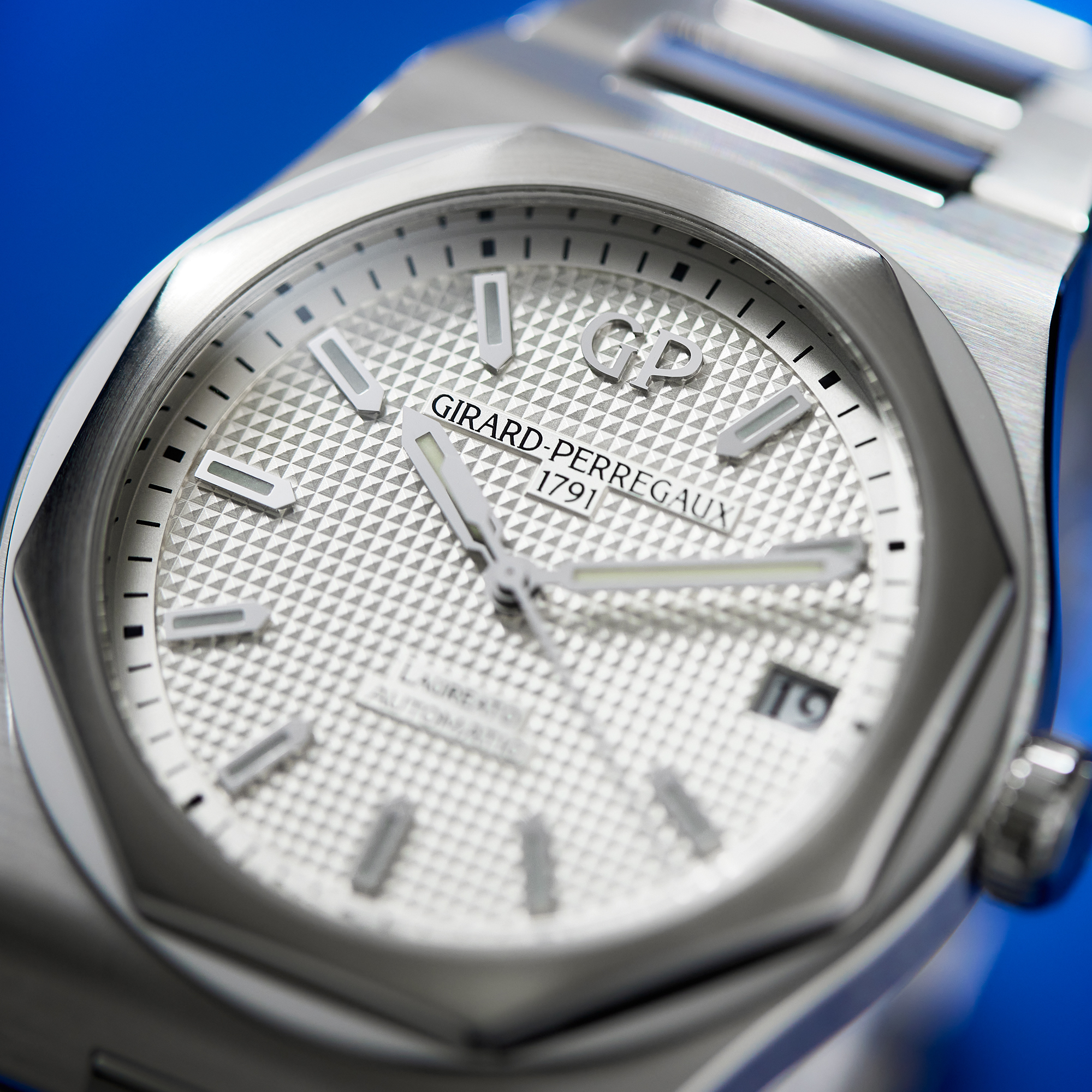 Laureato Steel Silver Dial 42mm Product Image 11