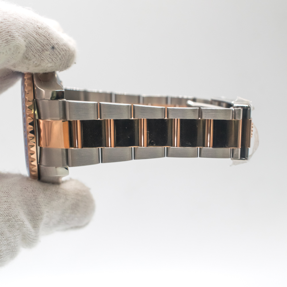 Yacht-Master II Rose Gold & Steel White Dial 44mm Product Image 8