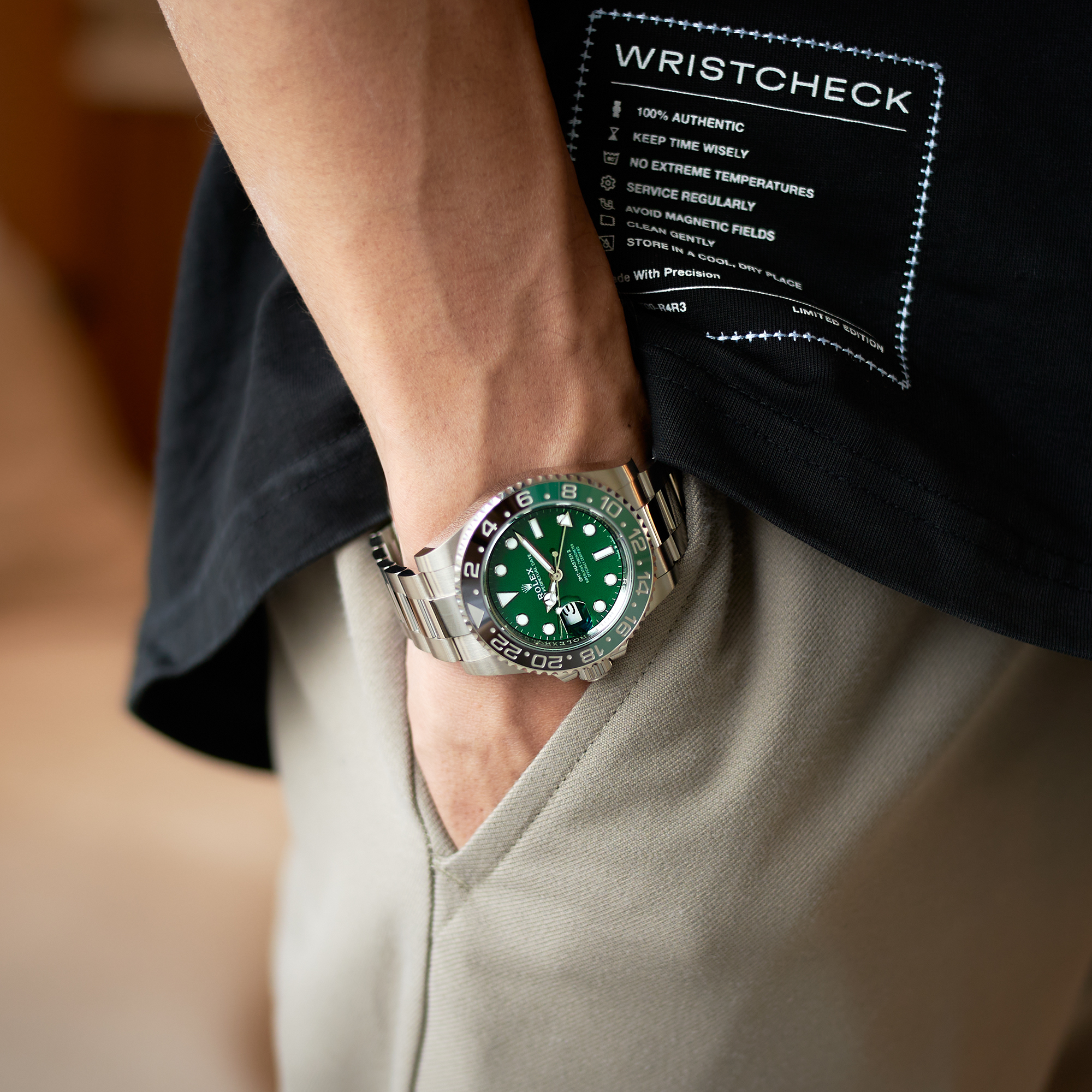 GMT-Master II White Gold Green Dial 40mm Product Image
