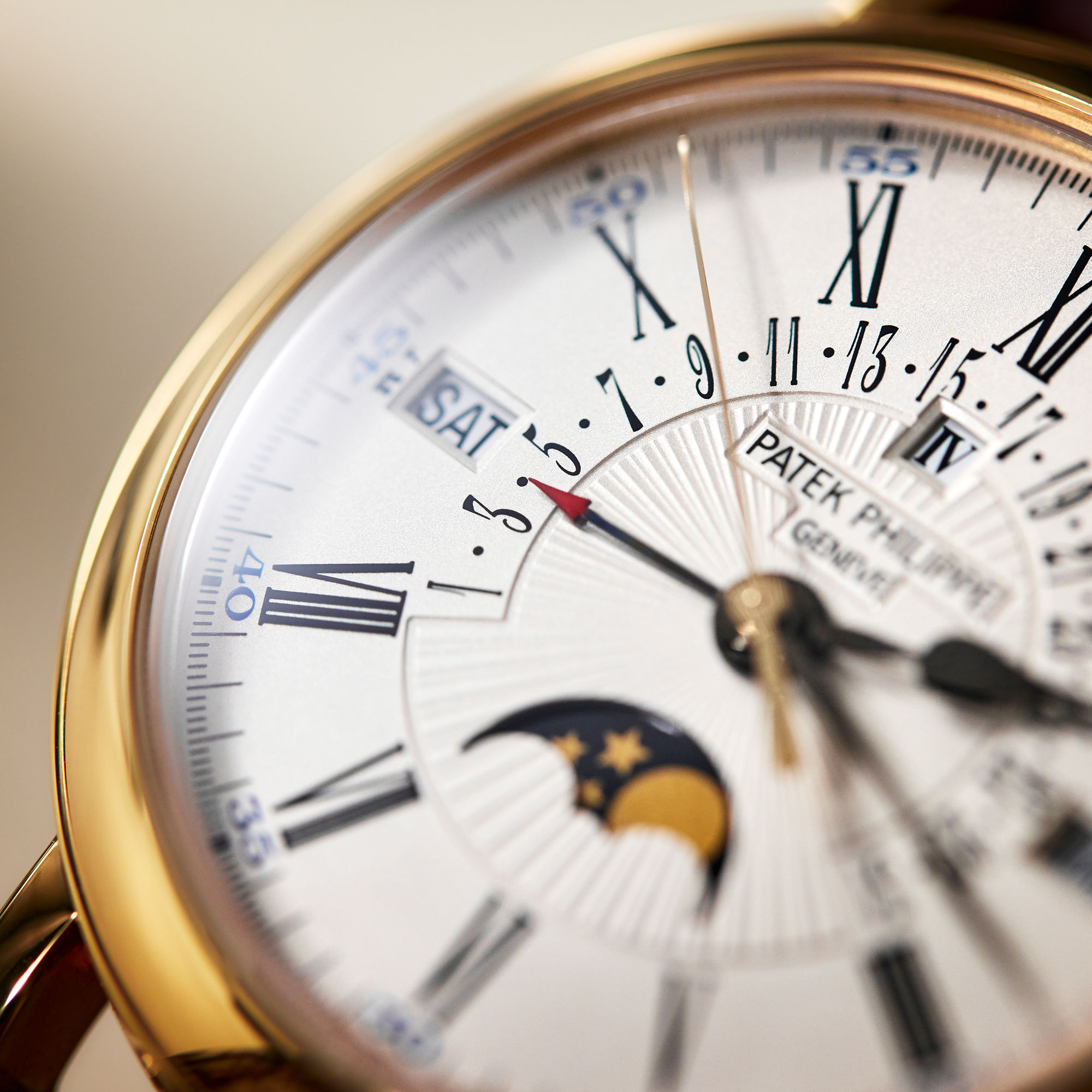 Perpetual Calendar Retrograde Date Yellow Gold White Dial 38mm Product Image 16