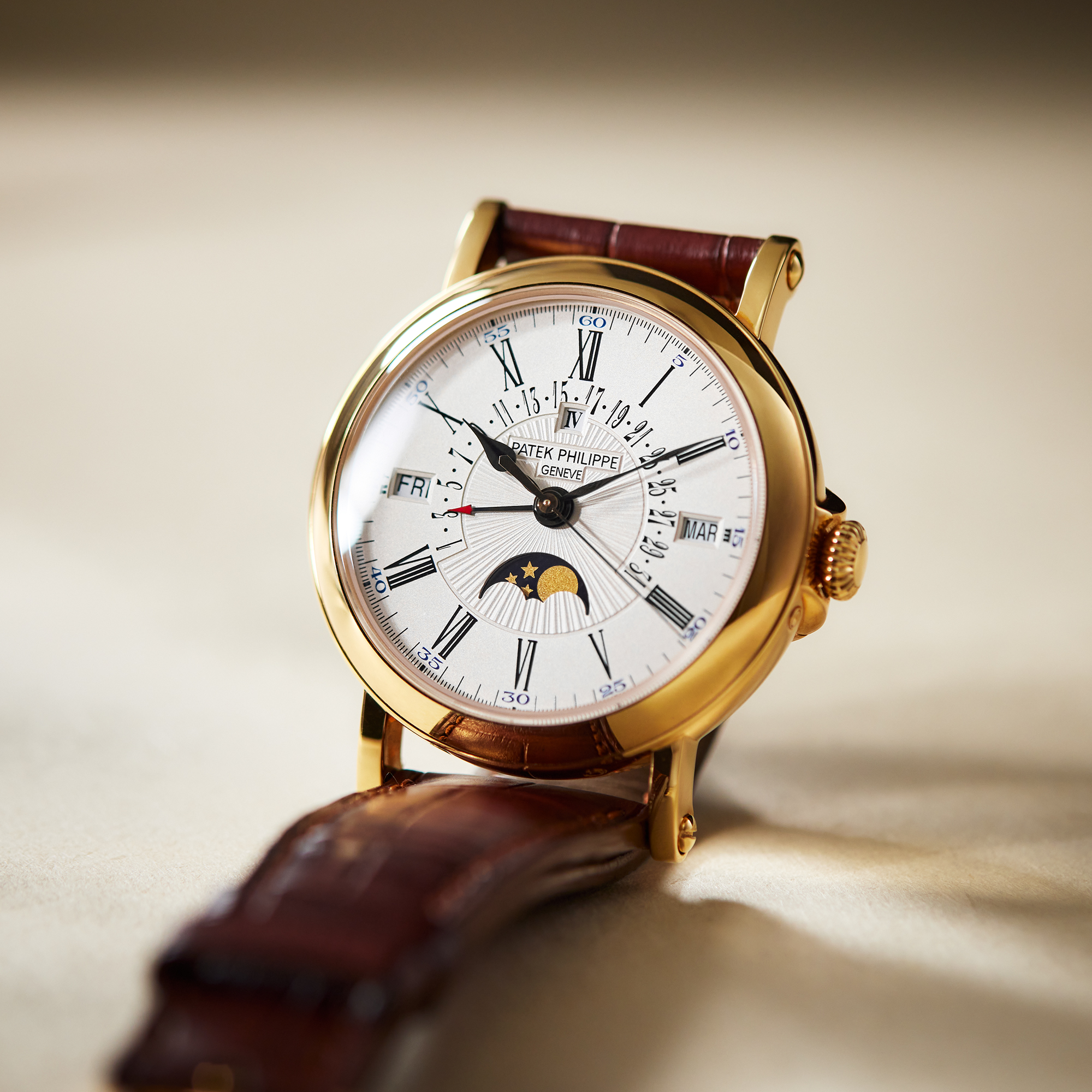 Perpetual Calendar Retrograde Date Yellow Gold White Dial 38mm Product Image 13