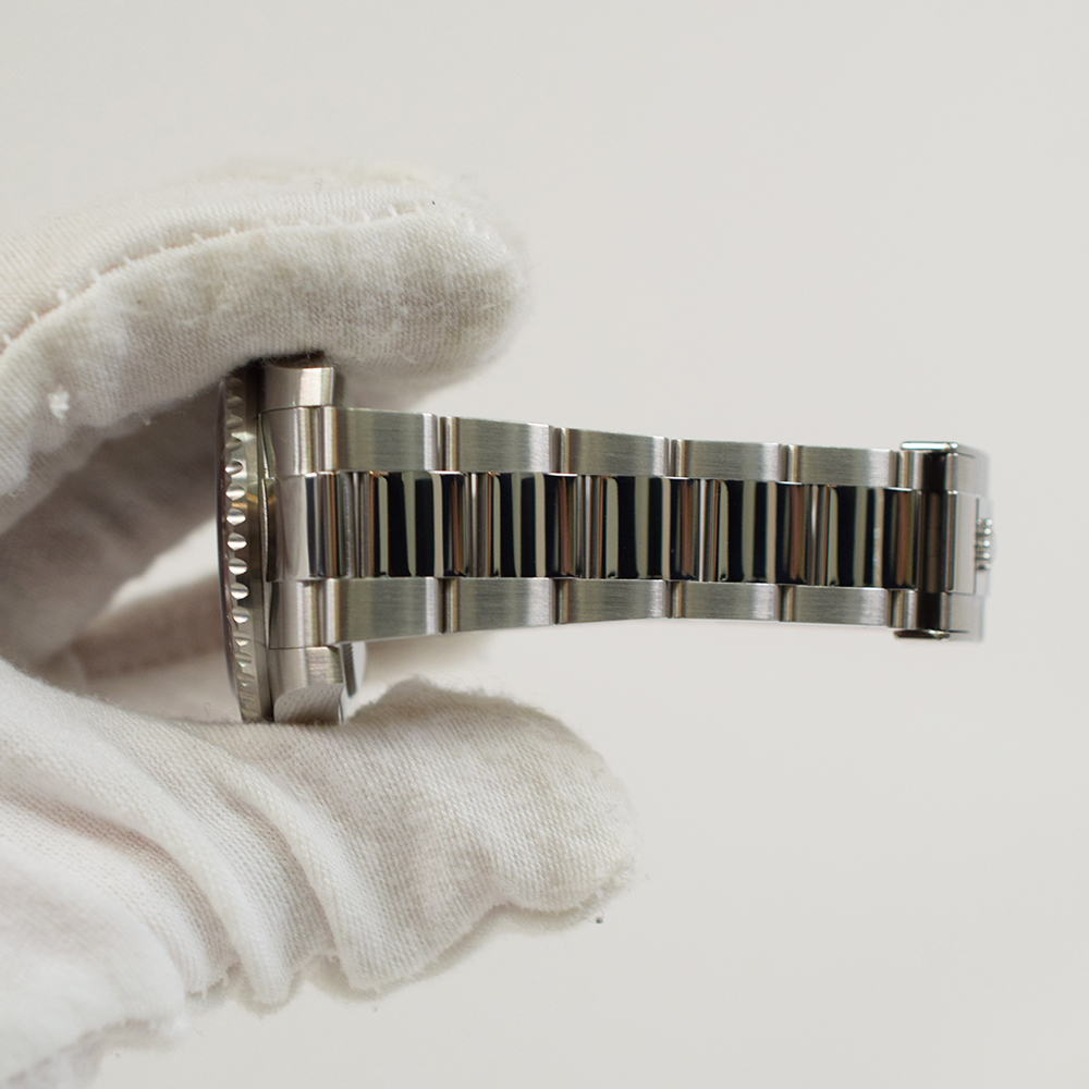 GMT-Master II Steel Black Dial "Pepsi" 40mm Product Image 9