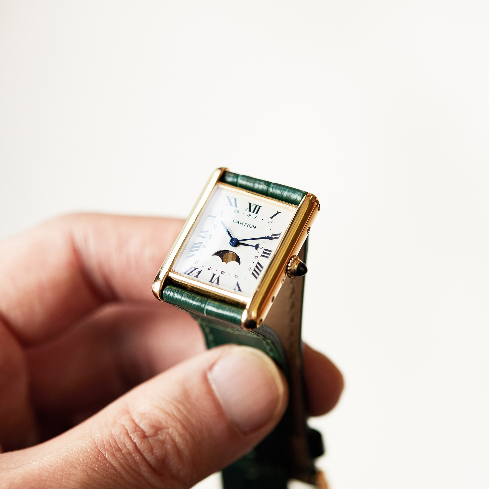 Vintage Tank Moonphase Yellow Gold White Dial 23mm Product Image