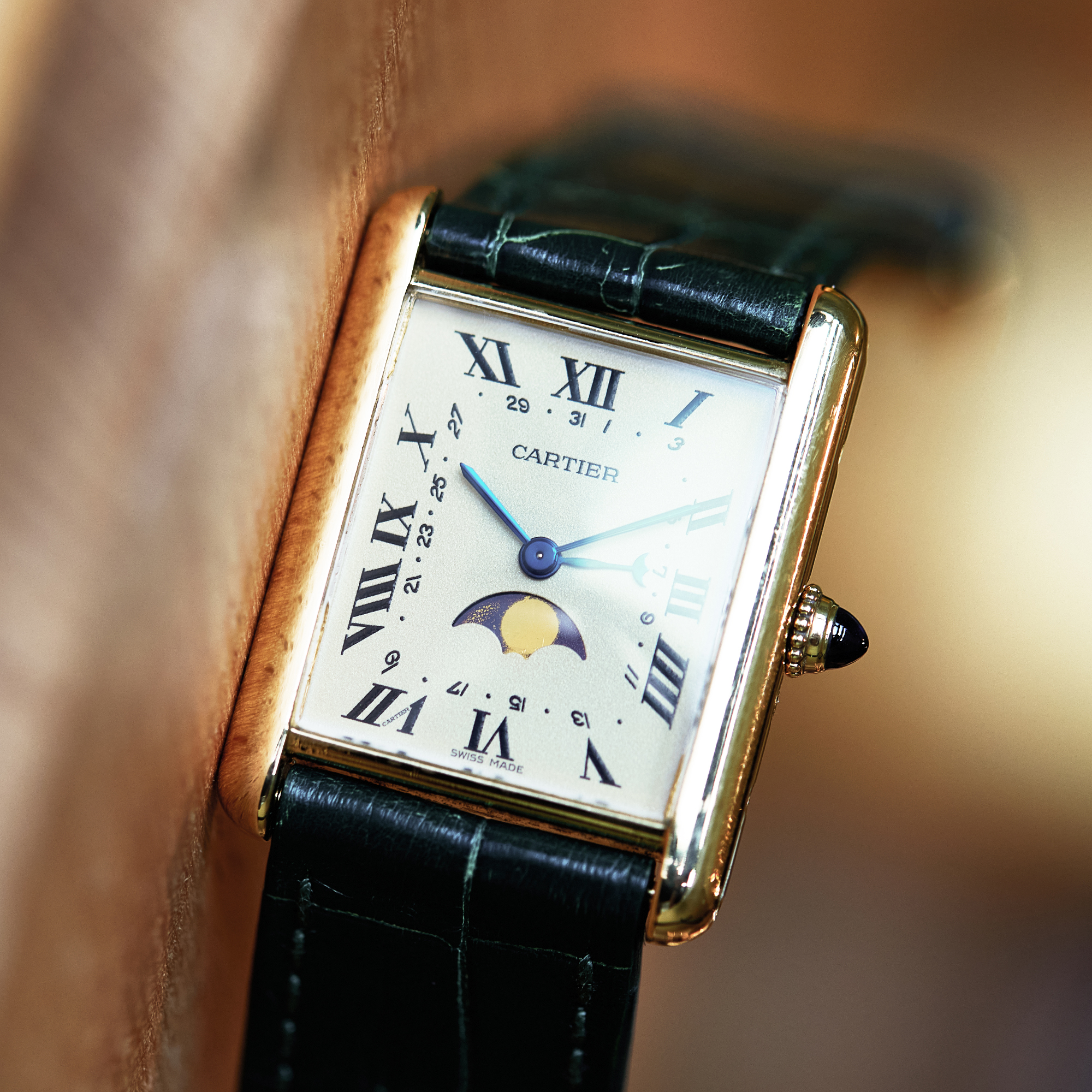 Vintage Tank Moonphase Yellow Gold White Dial 23mm Product Image