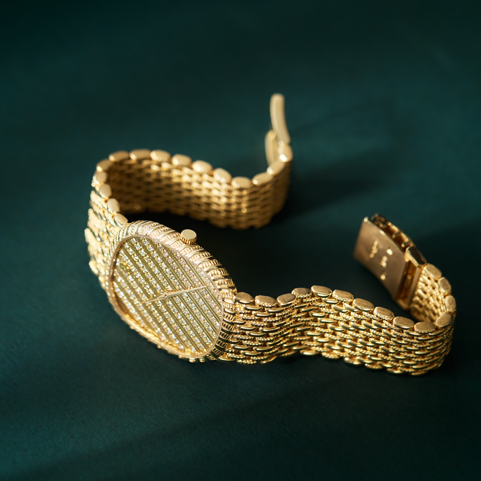 Vintage Yellow Gold Pave Dial 28mm Product Image