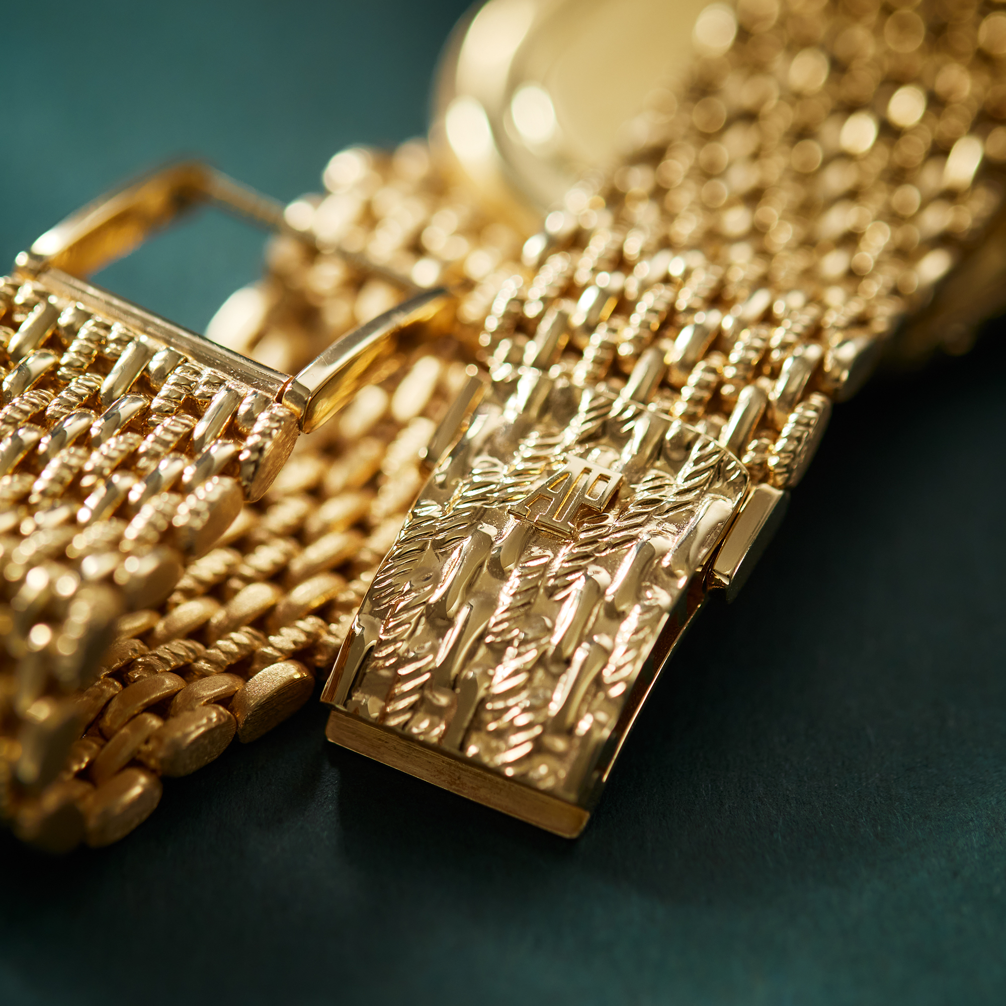 Vintage Yellow Gold Pave Dial 28mm Product Image