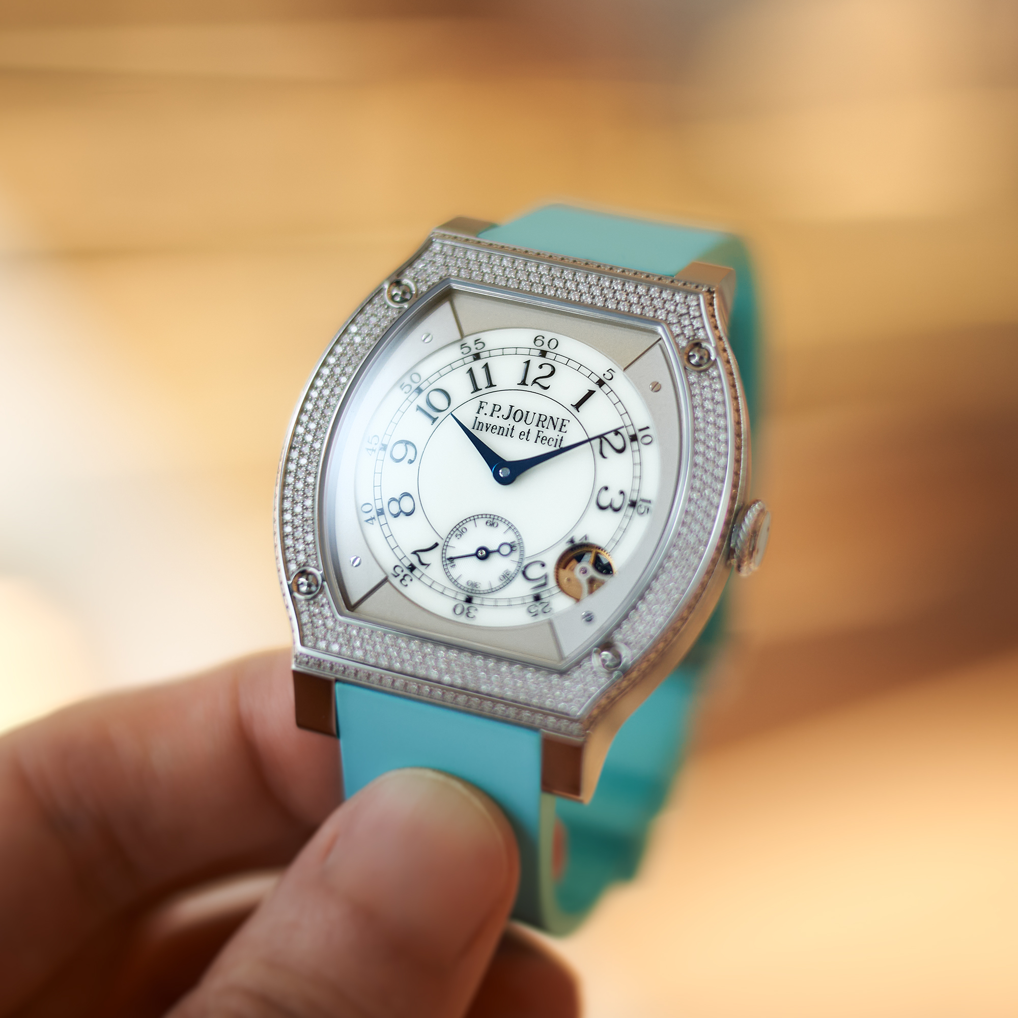 Élégante Titanium Diamond White Dial 48mm Product Image