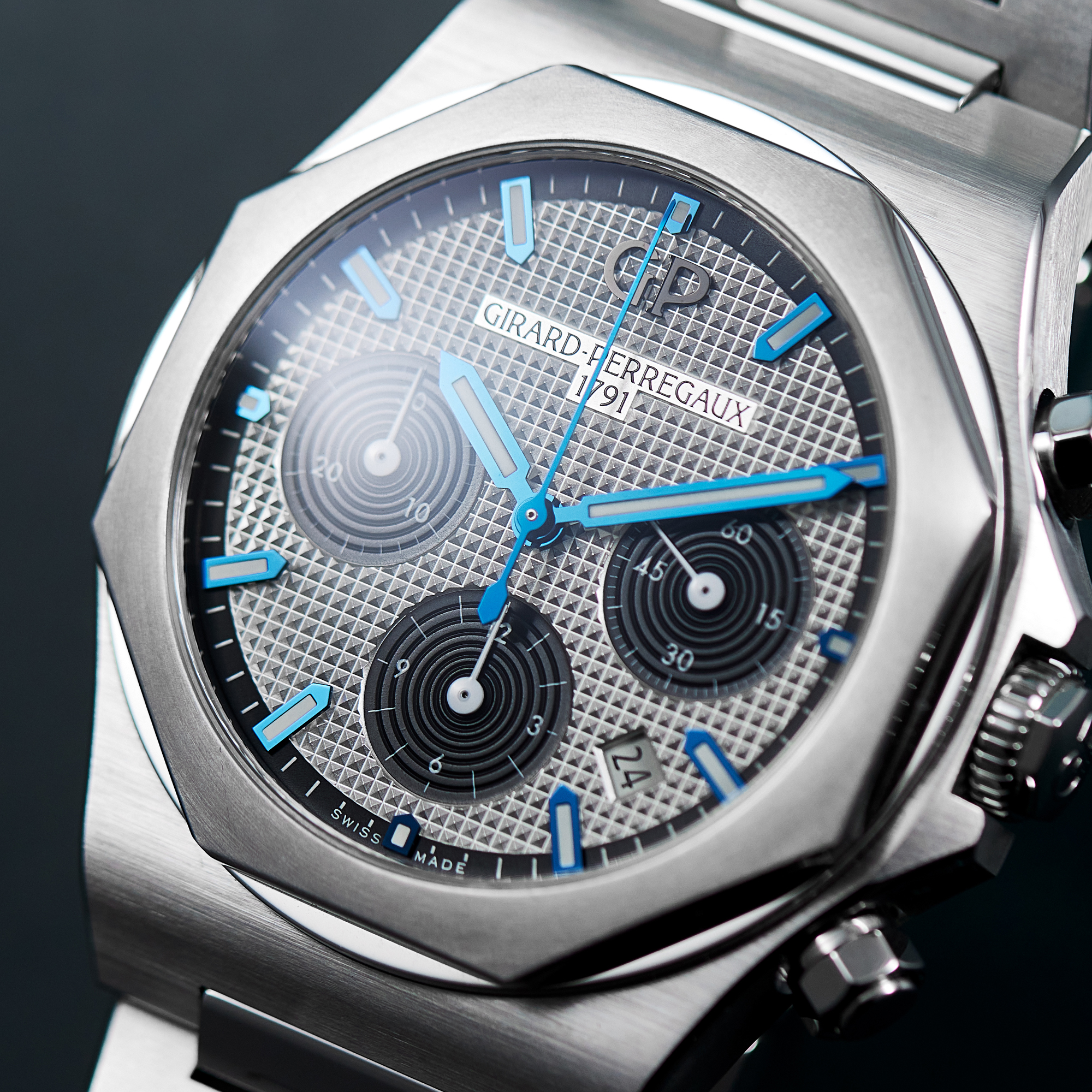 Laureato Chronograph Steel Silver Dial 42mm Product Image 13