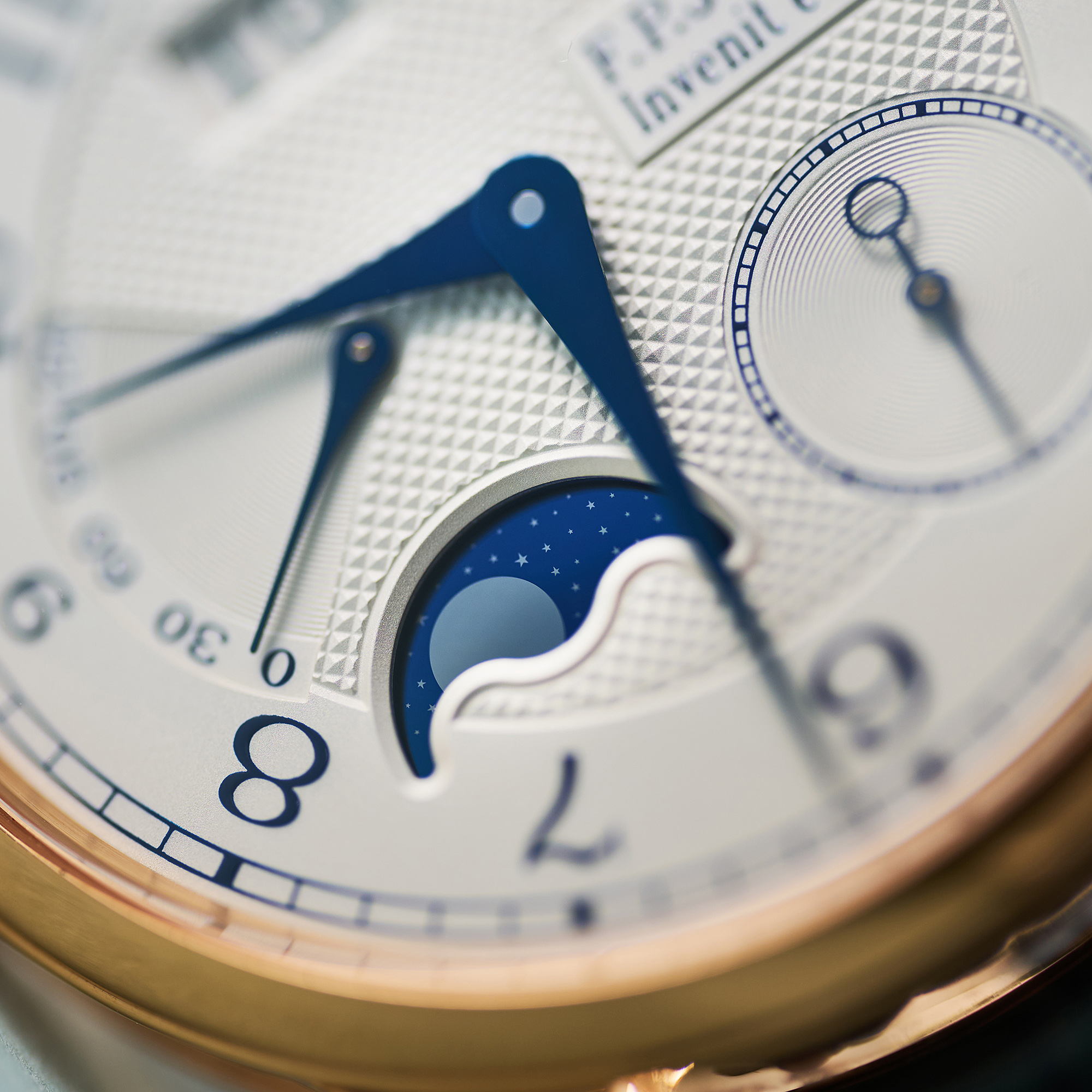 Octa Automatique Lune Rose Gold Silver Dial 40mm Product Image