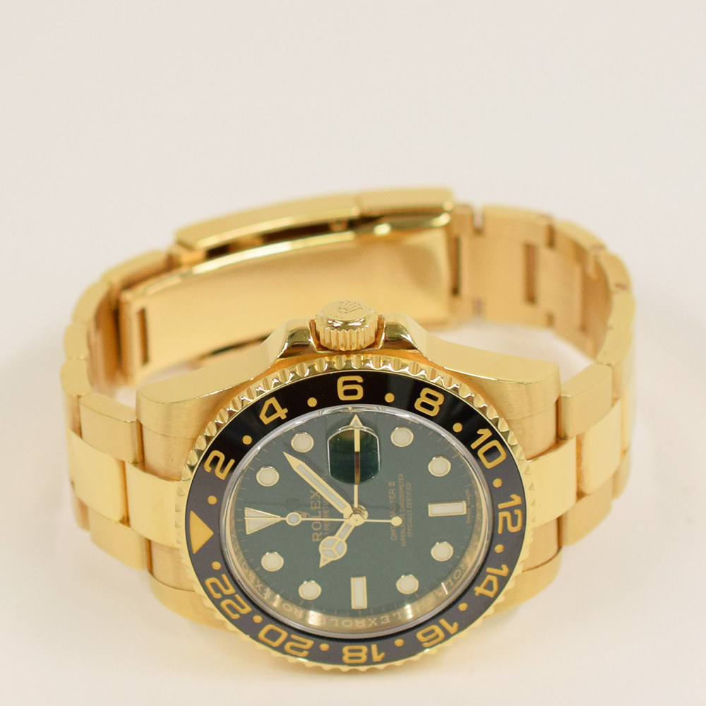 GMT-Master II Yellow Gold Green Dial 40mm Product Image 2